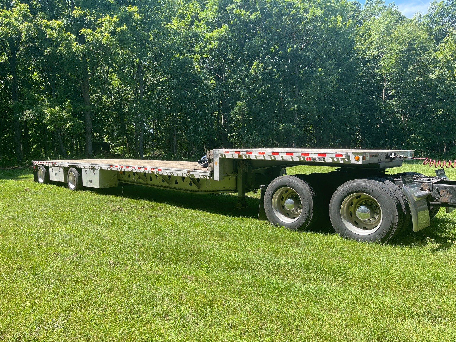 2007 Manac 3248B00 48 ft T/A Step Deck Trailer