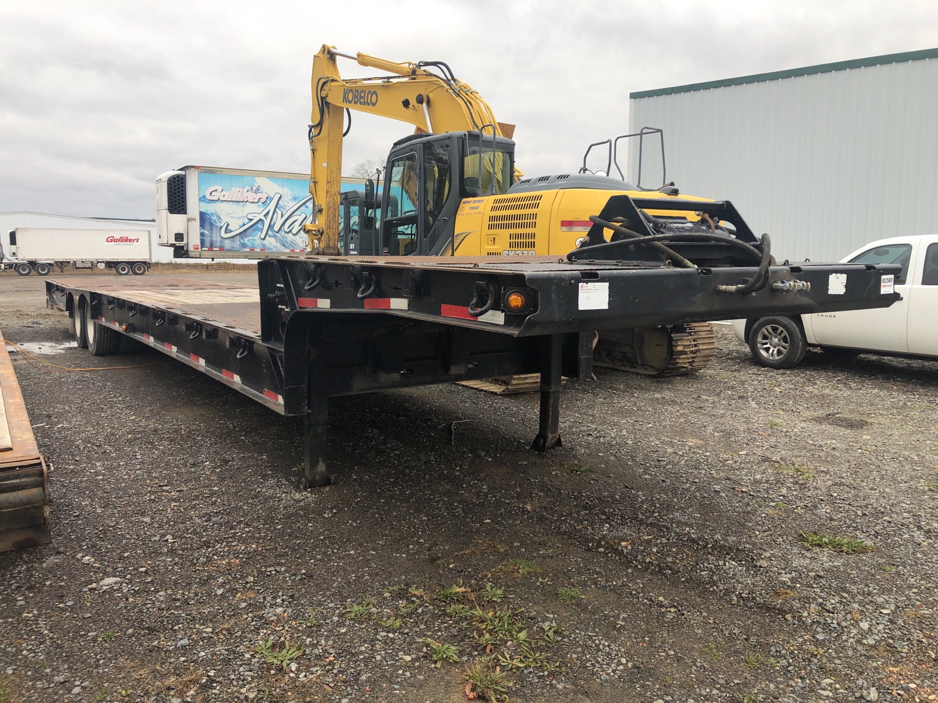 2009 Load King HFT 70RS 88900 lb T/A Hydraulic Tail Trailer