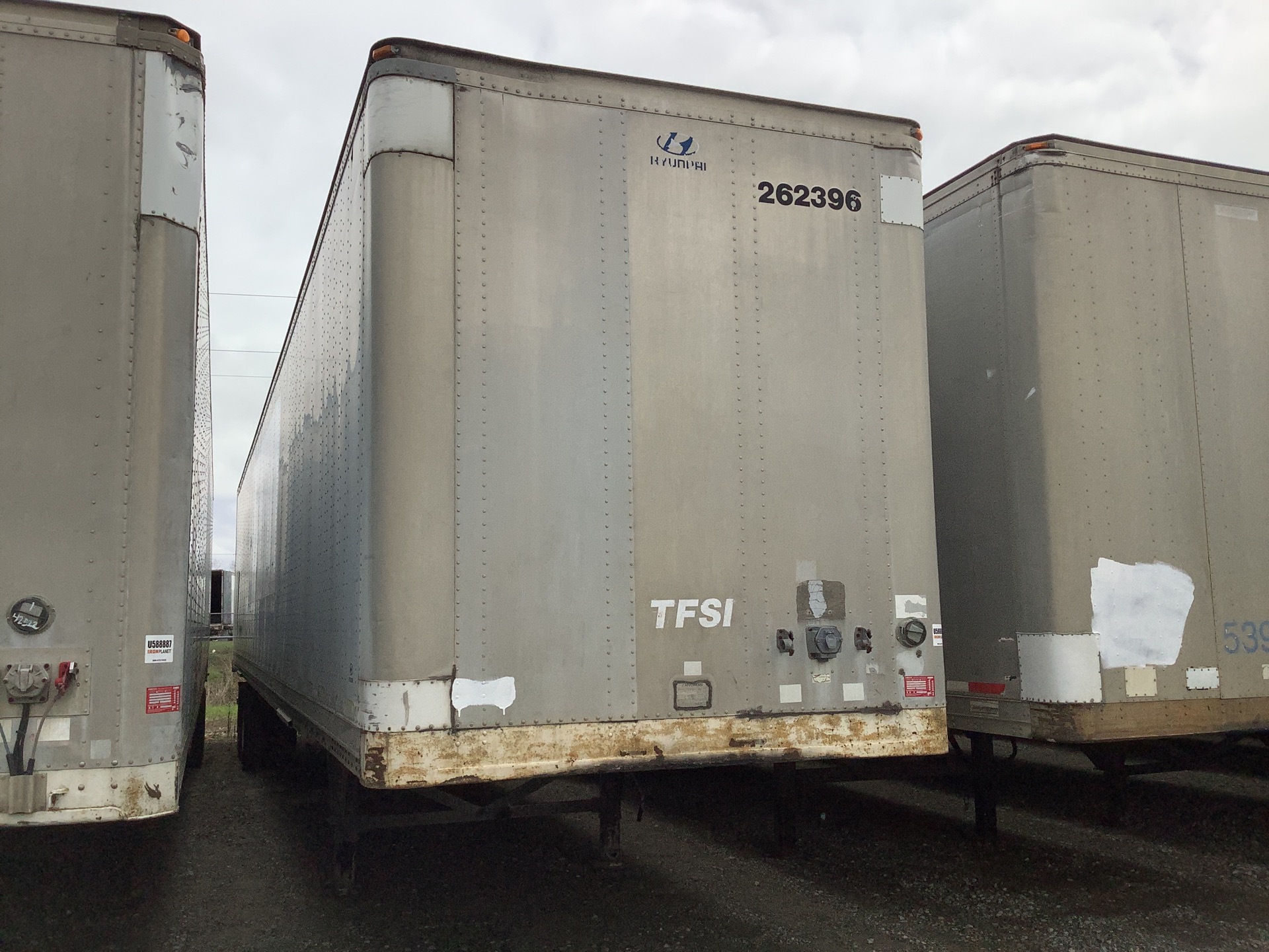 2001 Hyundai 53 ft T/A Van Trailer