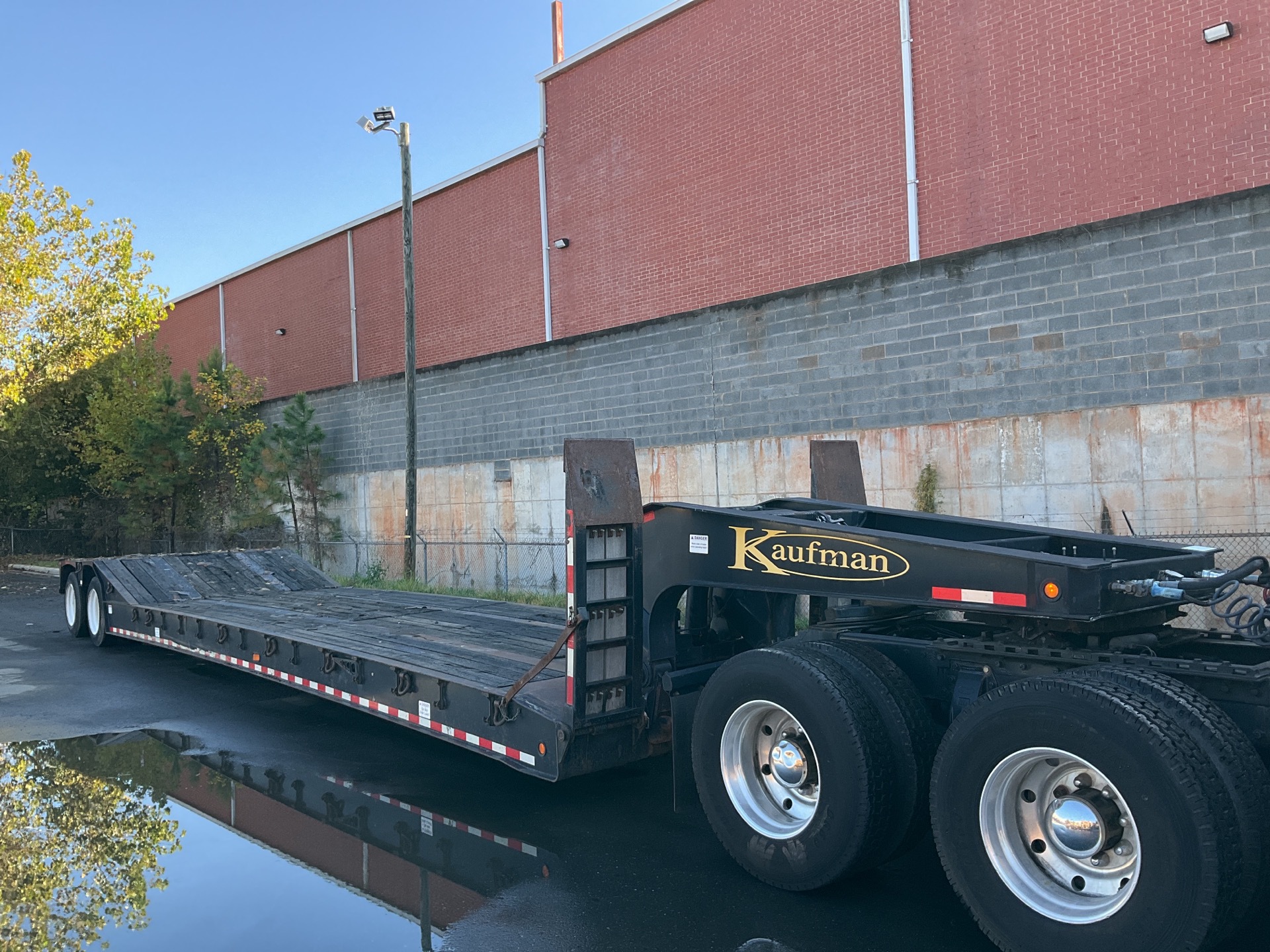 2016 Kaufman 35 t 39 ft T/A Removable Gooseneck Lowboy Trailer