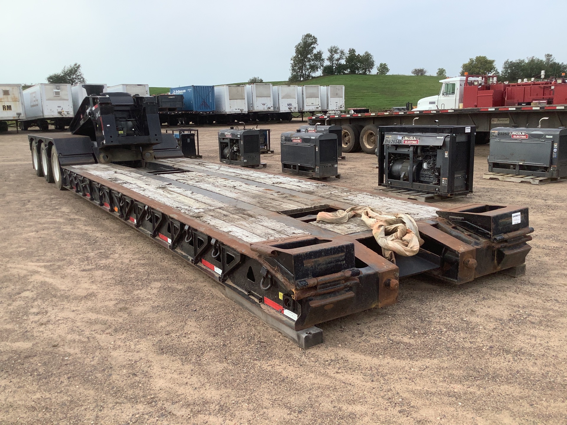 2010 Trail King TK110HDG-533 40 ft Tri/A Removable Gooseneck Lowboy Trailer