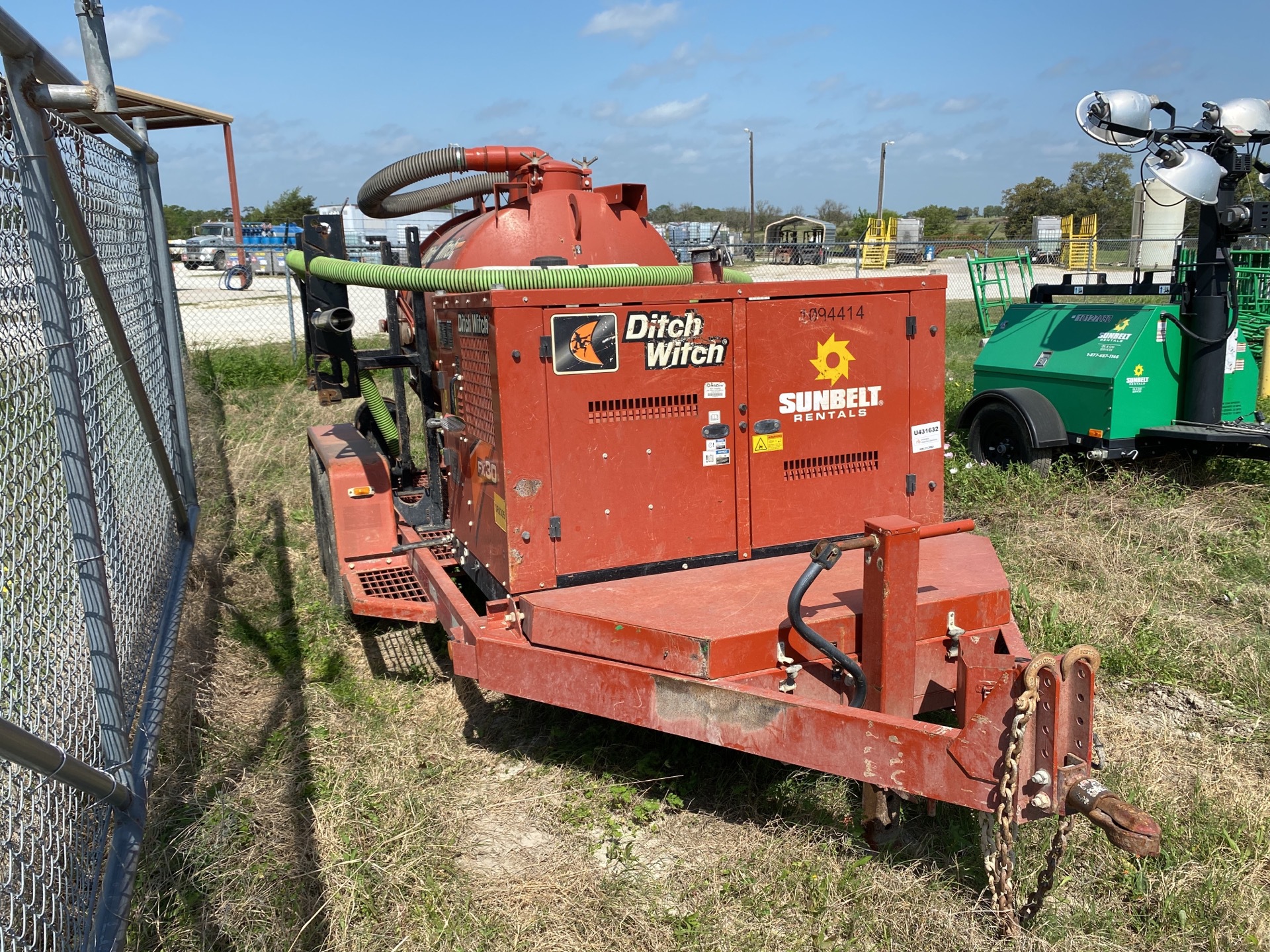 2018 Ditch Witch FX30 Vacuum Excavation Unit on 2018 Ditch Witch T9S T/A Trailer