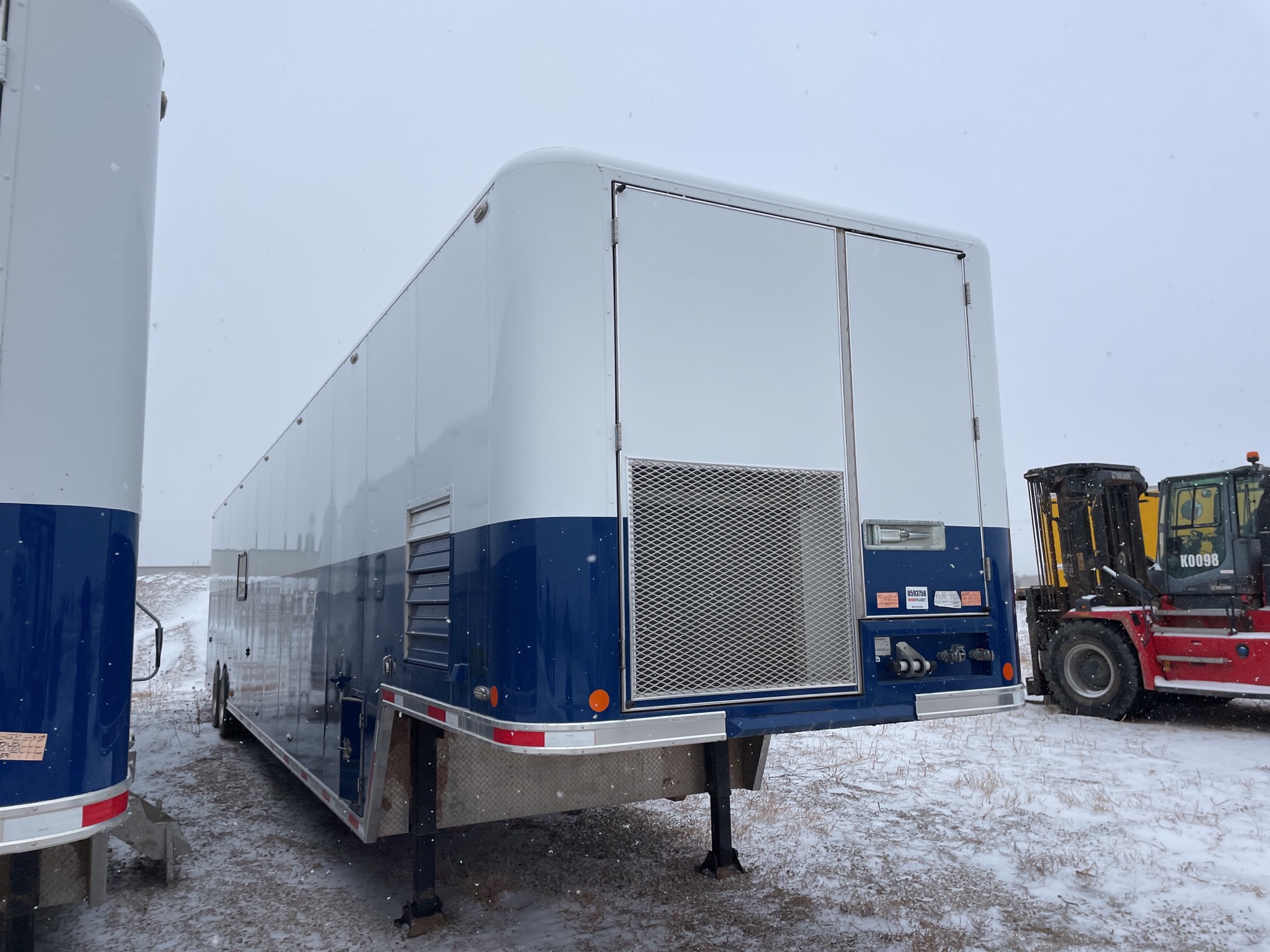 2018 Competition 50 ft t/A Trailer