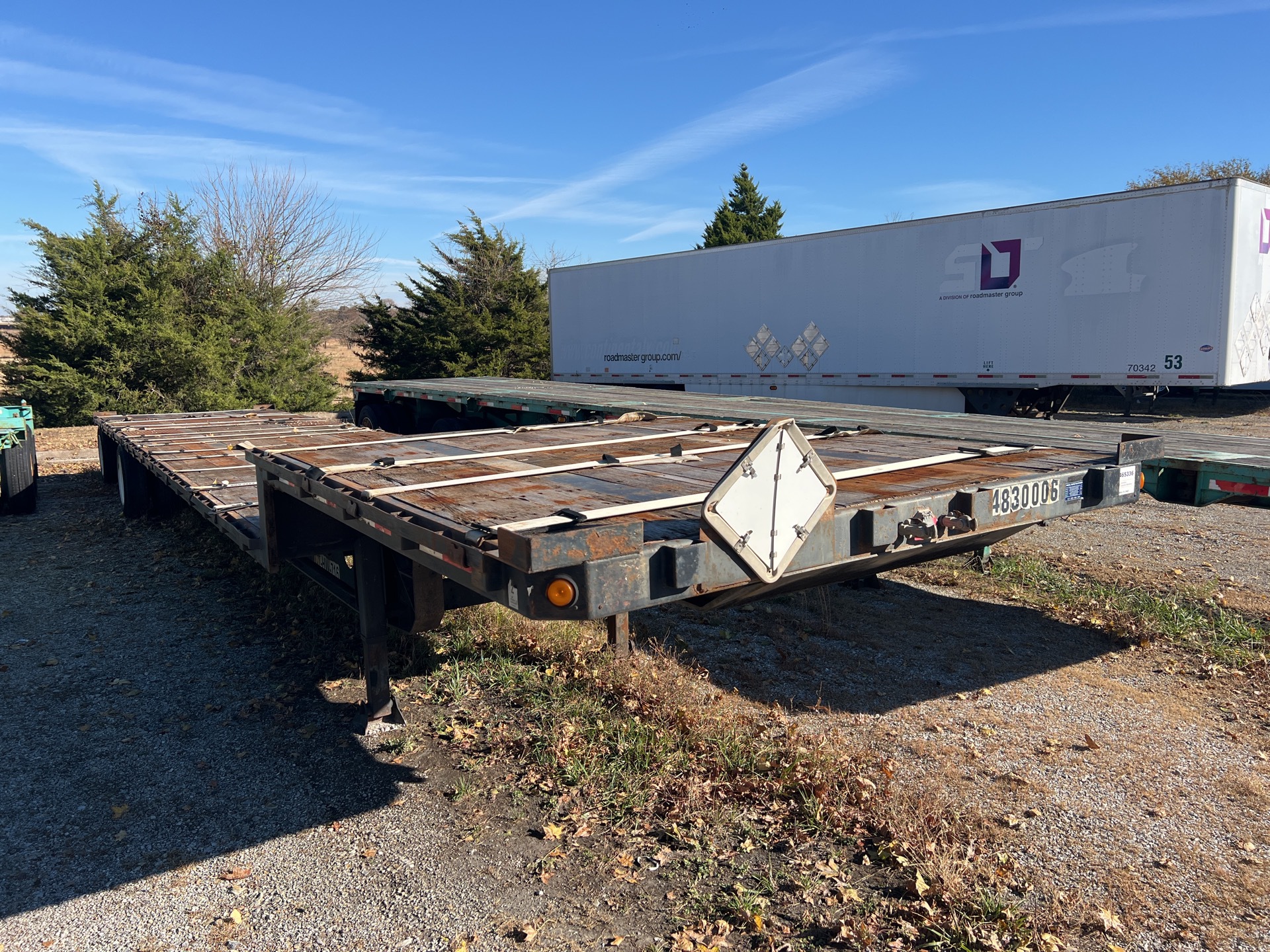 1999 Lufkin 48 ft T/A Step Deck Trailer