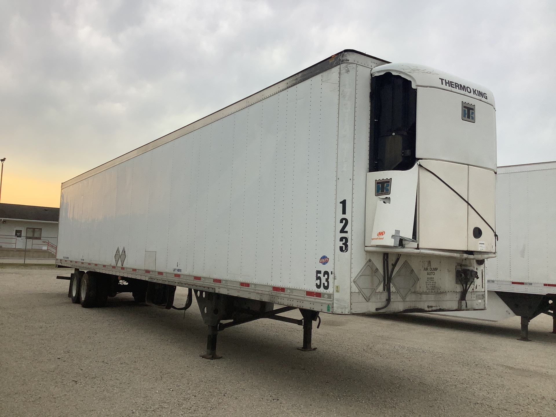 2010 Utility VS2RA T/A Refrigerated Trailer