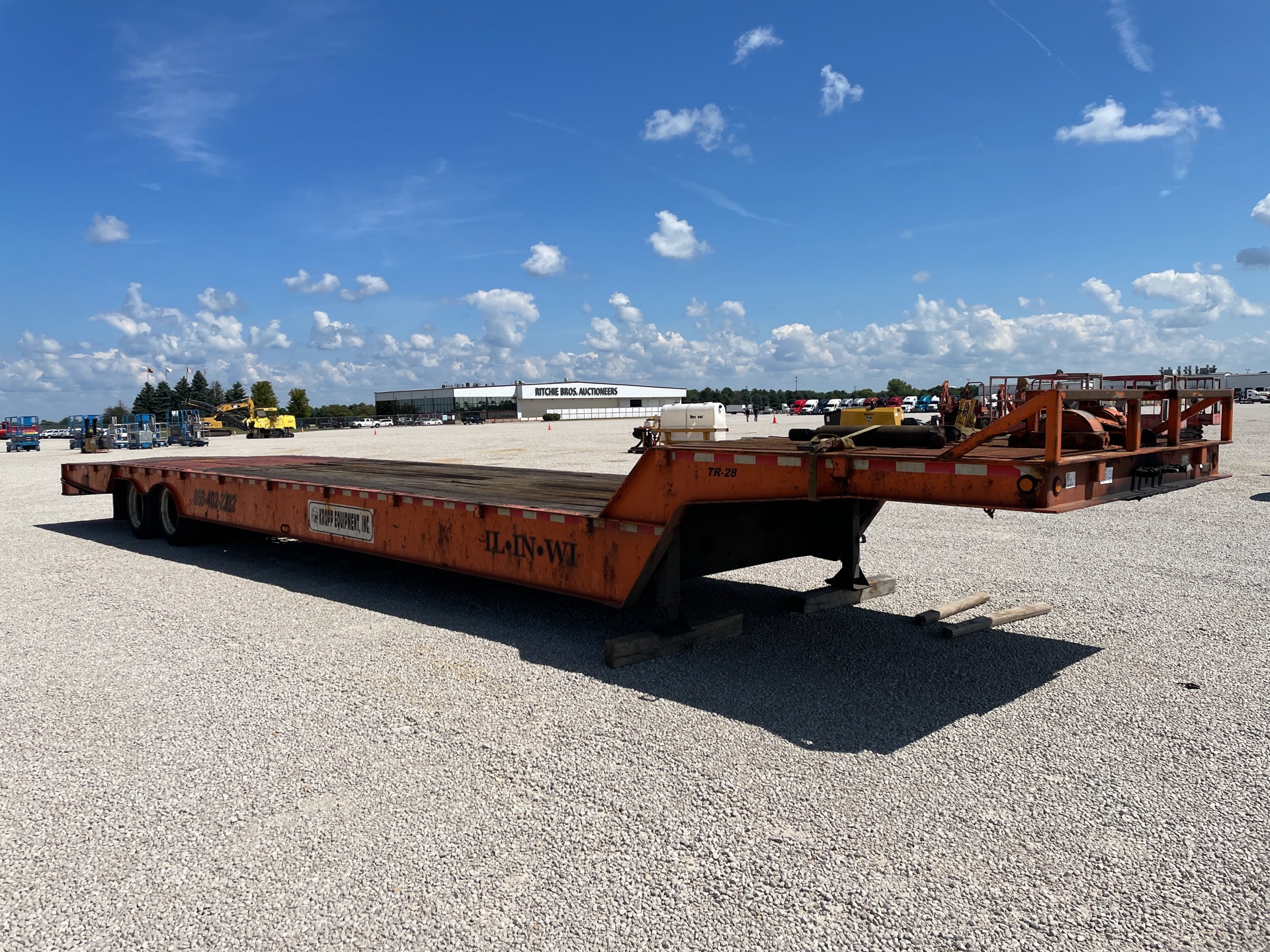2007 Trail Eze TE70HT50 T/A Hydraulic Tail Trailer