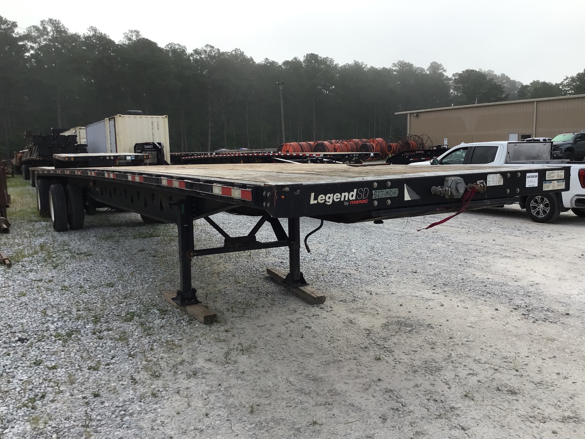 2017 Manac 48 ft Spread Axle Flatbed Trailer