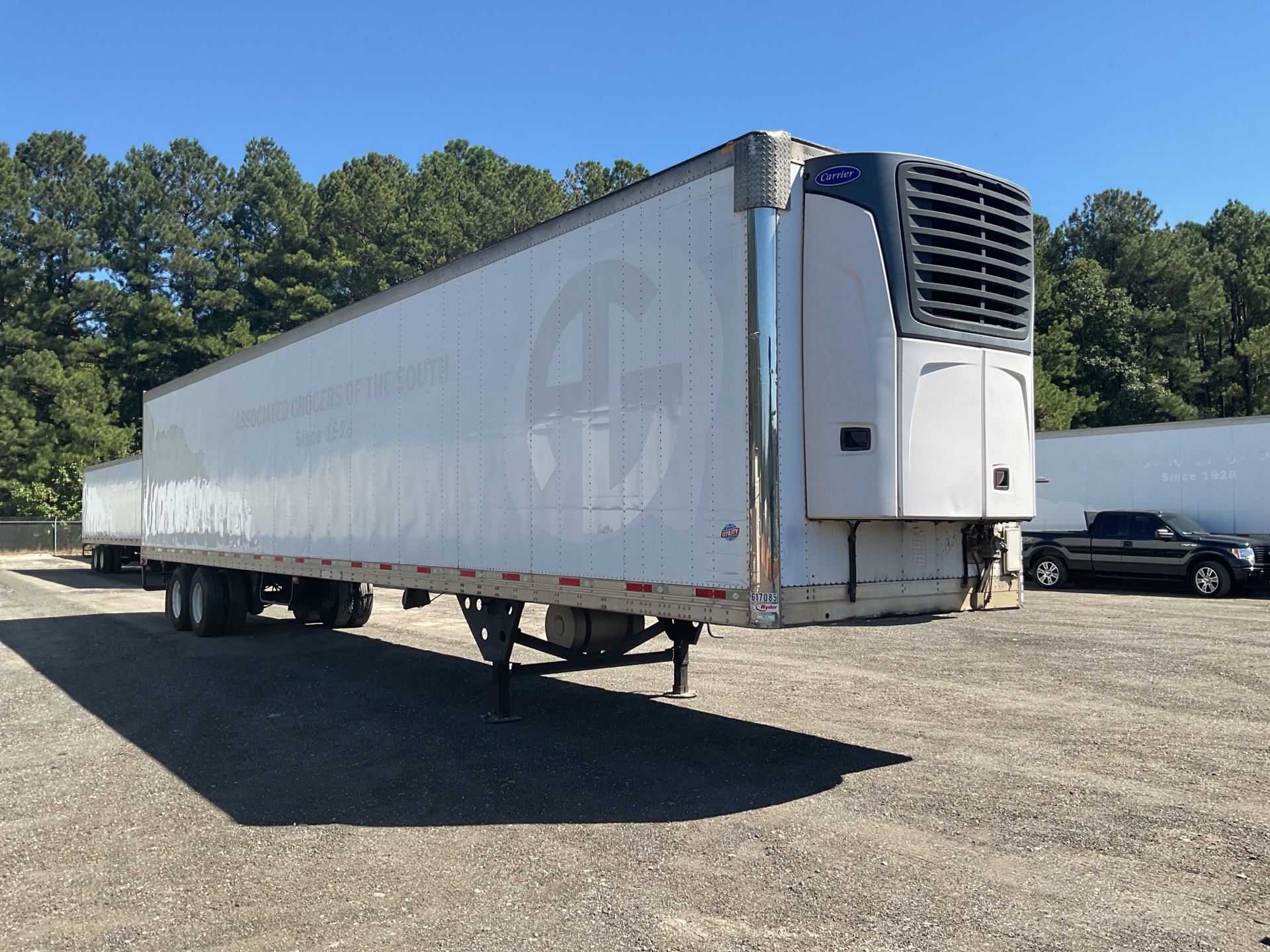 2010 Utility 53 ft x 102 in T/A Refrigerated Trailer
