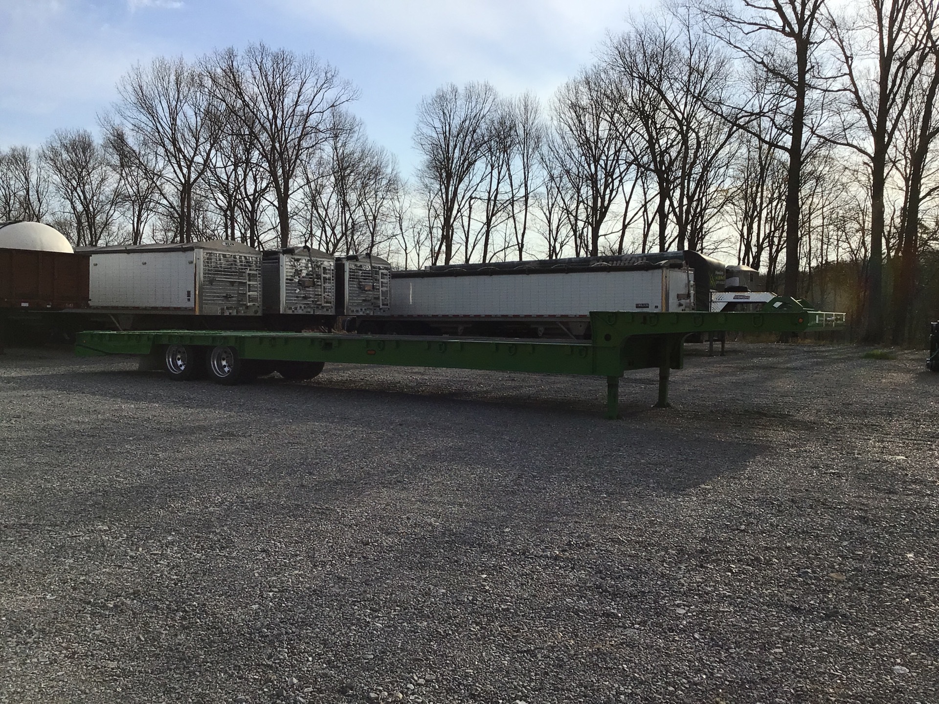 2011 Talbert  47 ft 6 in T/A Hydraulic Tail Trailer