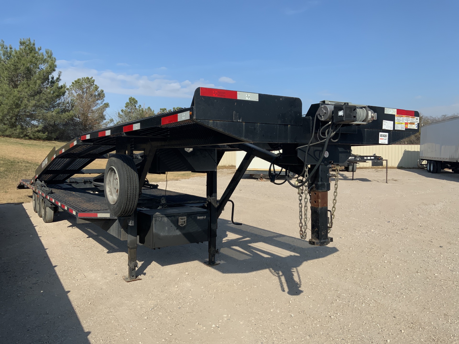 2019 Texas Pride CA84724KGN Tri/A Car Carrier Trailer