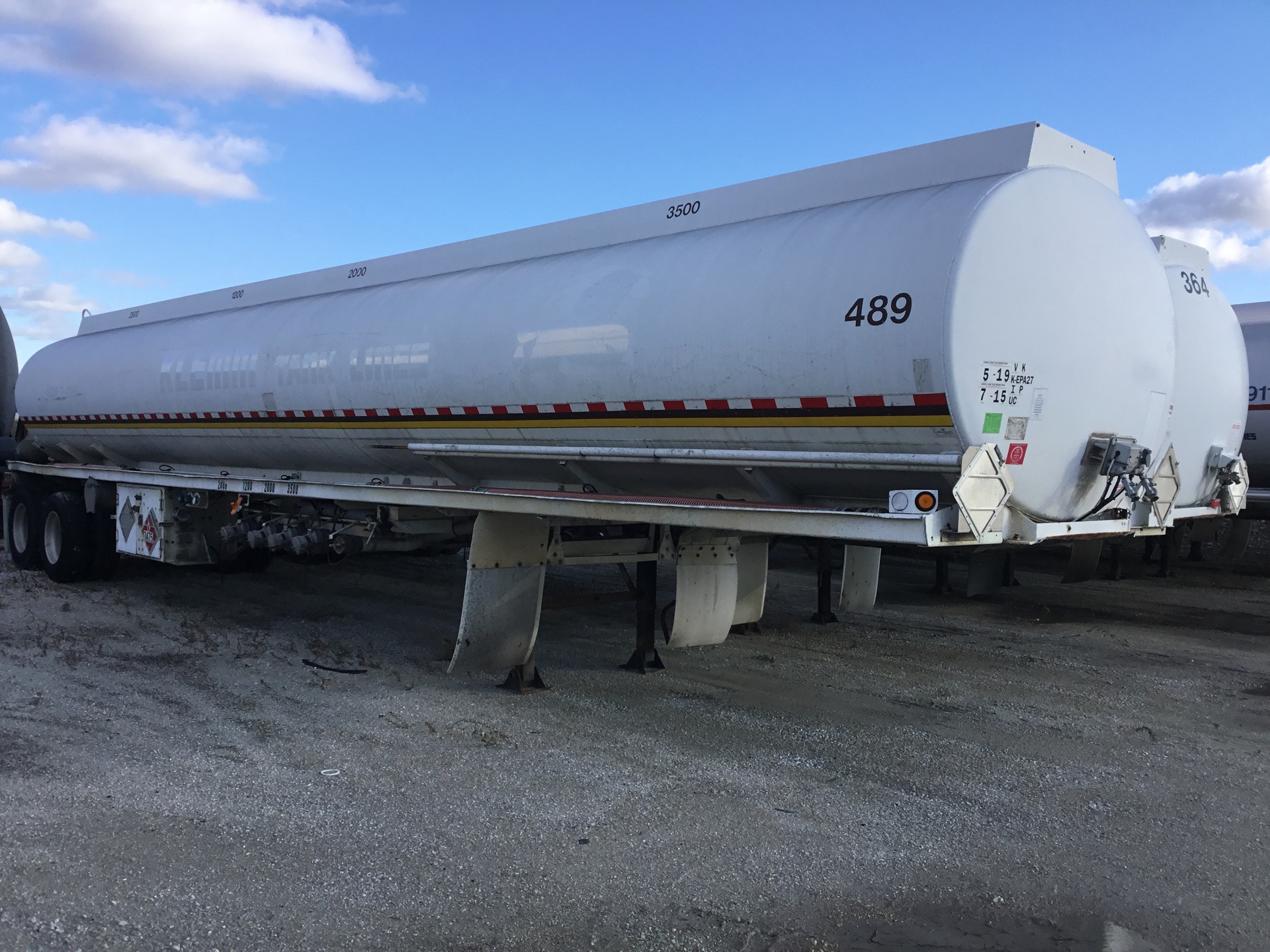 1996 Custom DOT406AL 9500 gal T/A Tanker Trailer