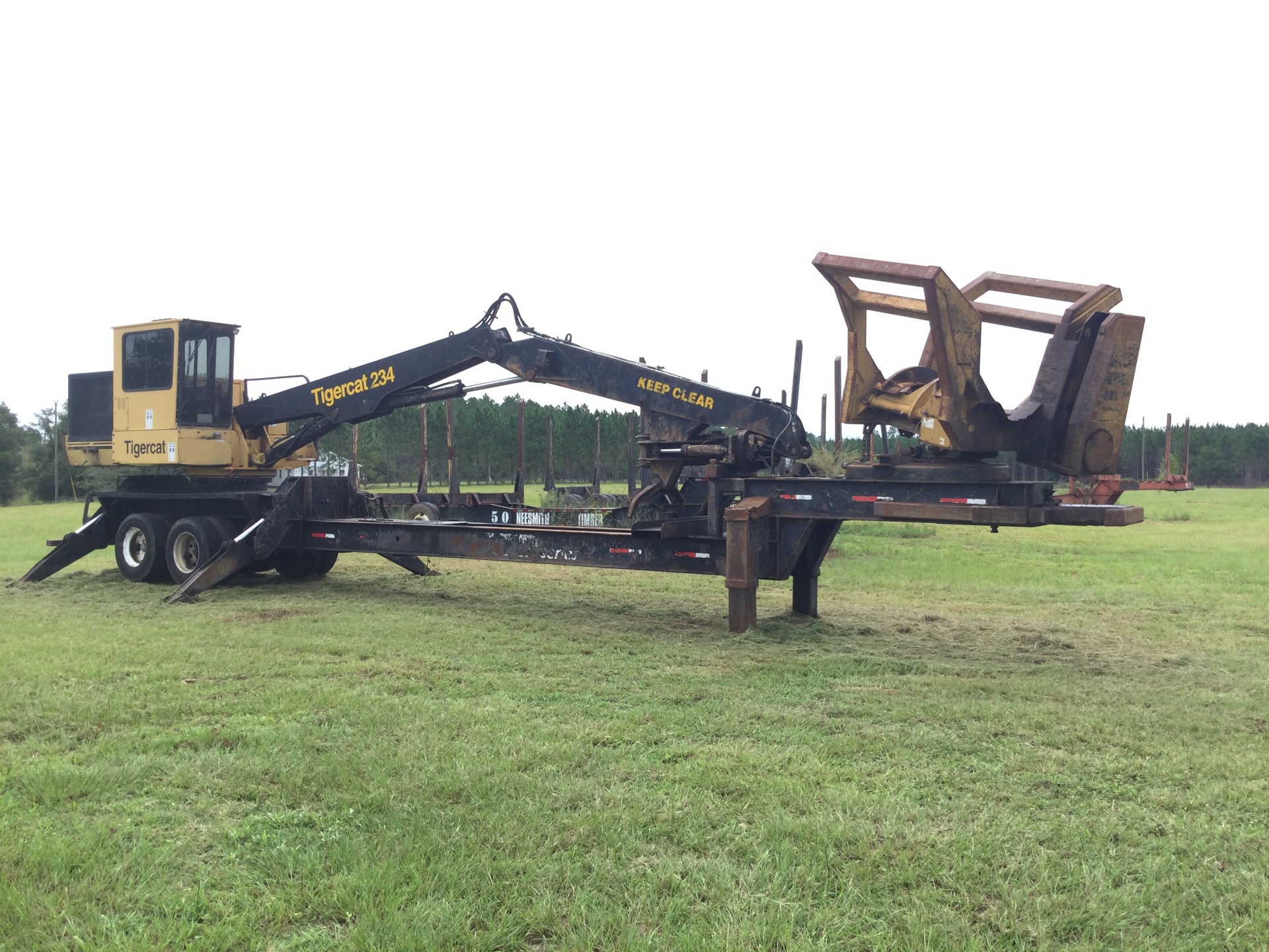 Tigercat 234 Trailer Mounted Log Loader