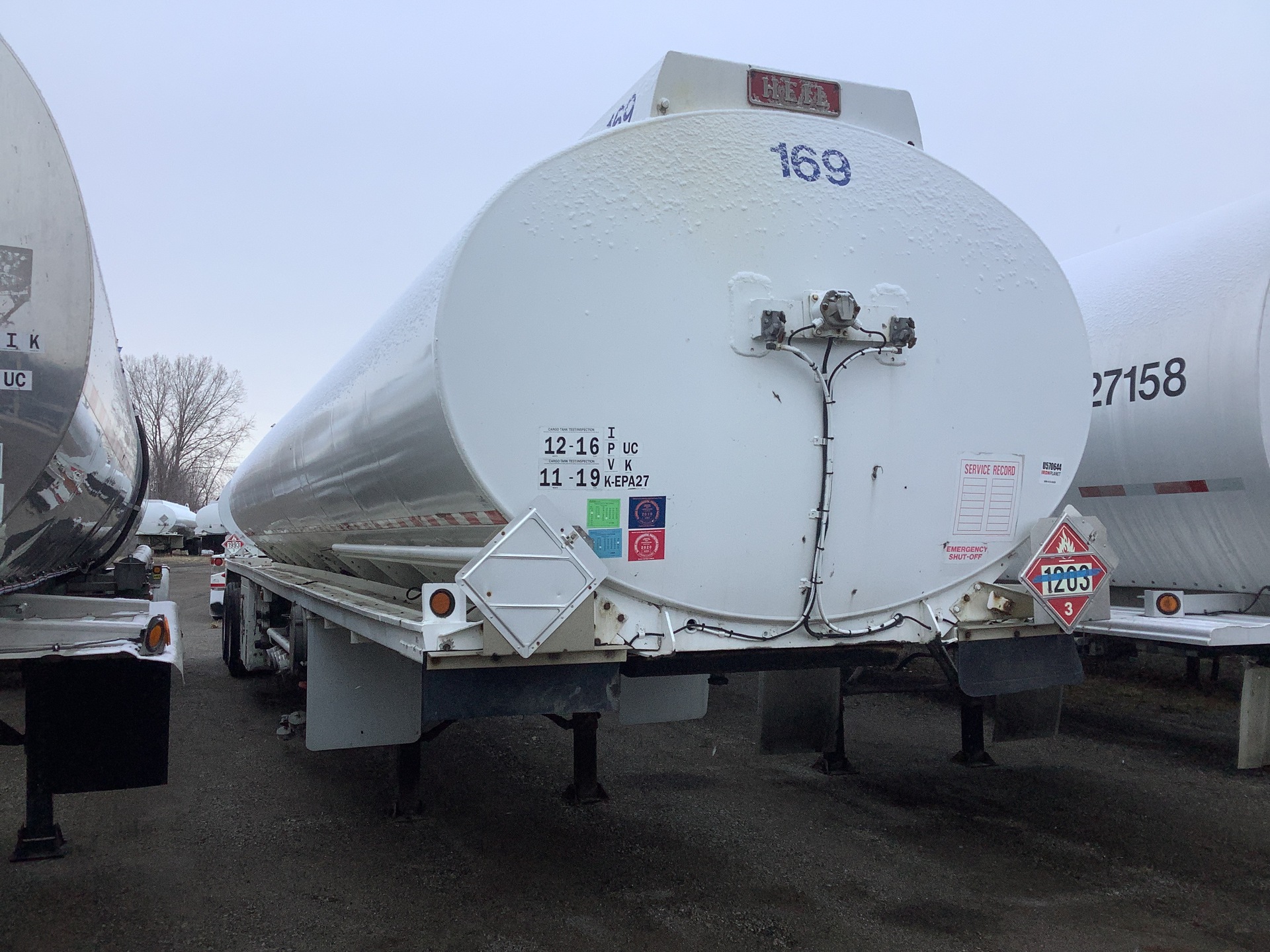 1991 Heil 9500 gal T/A Tanker Trailer