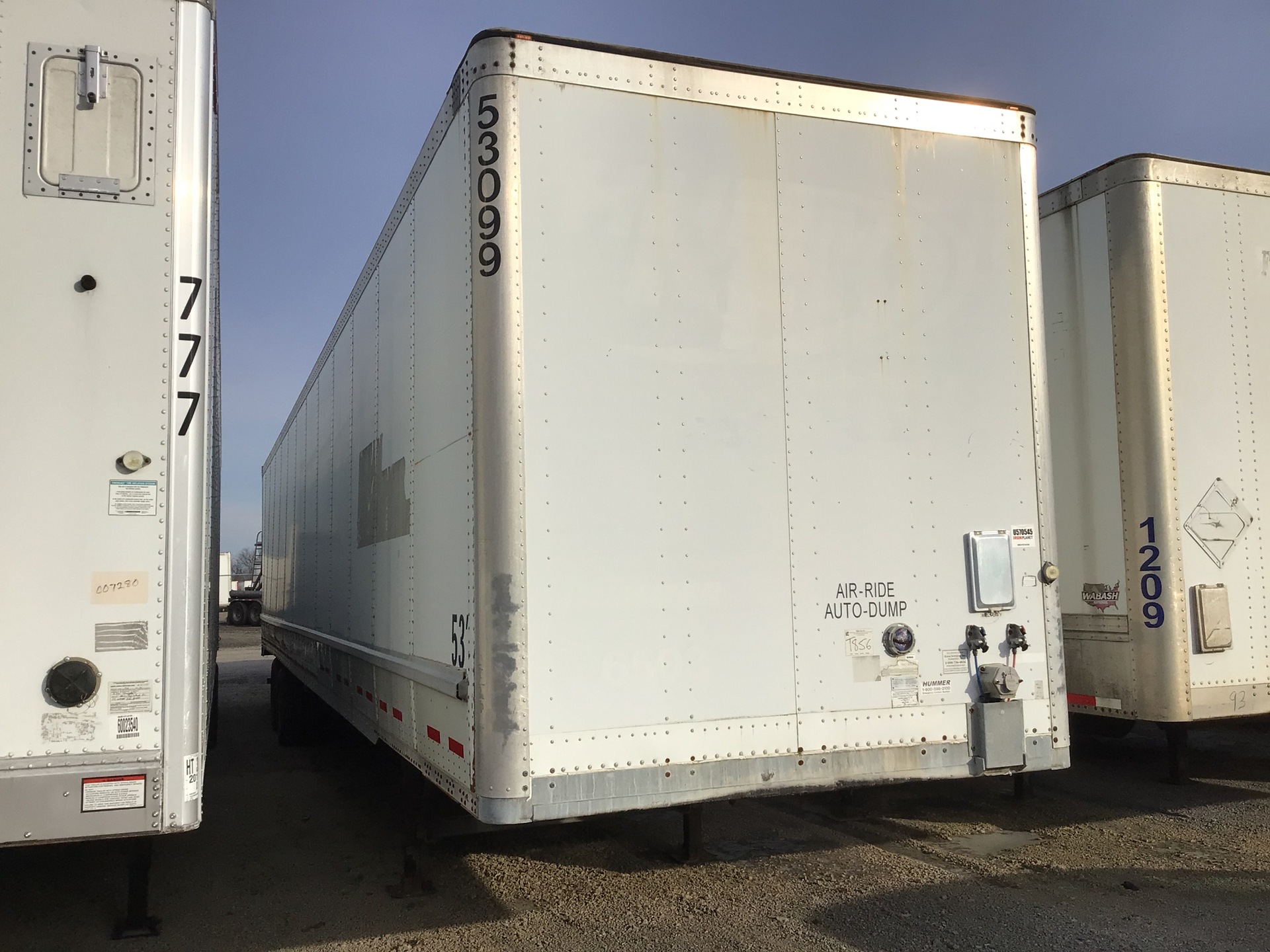 2007 Vanguard T/A Van Trailer