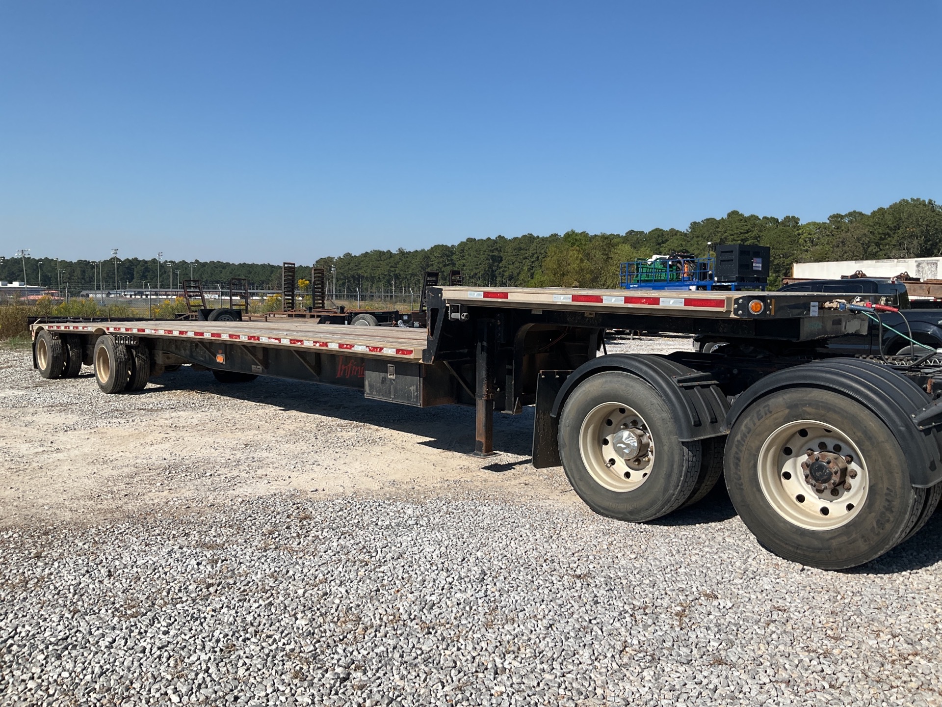 2013 Fontaine 40000 Spread Axle Step Deck Trailer