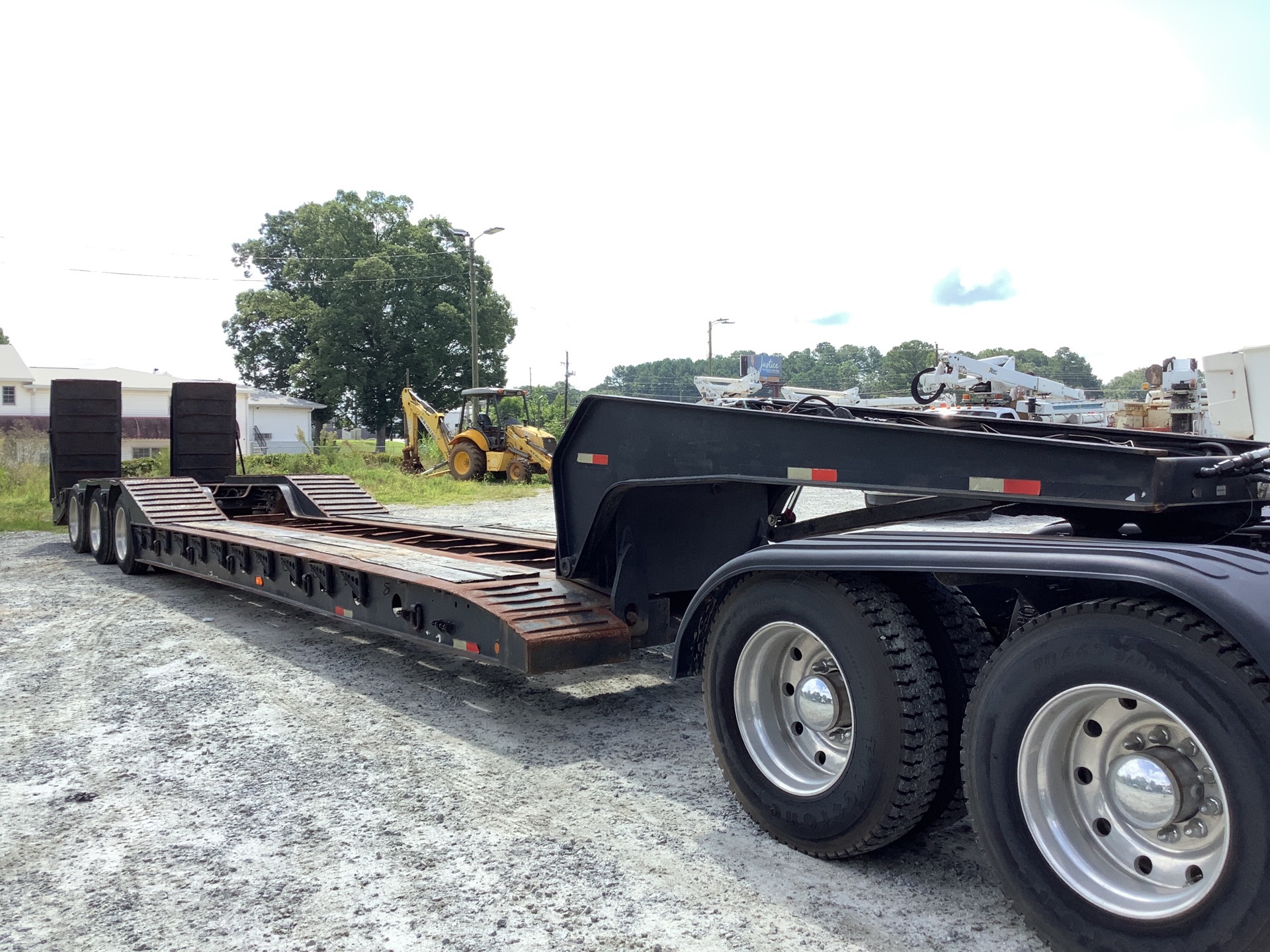 2000 Etnyre PRTN50TD3-T1 40 ft Tri/A Removable Gooseneck Lowboy Trailer