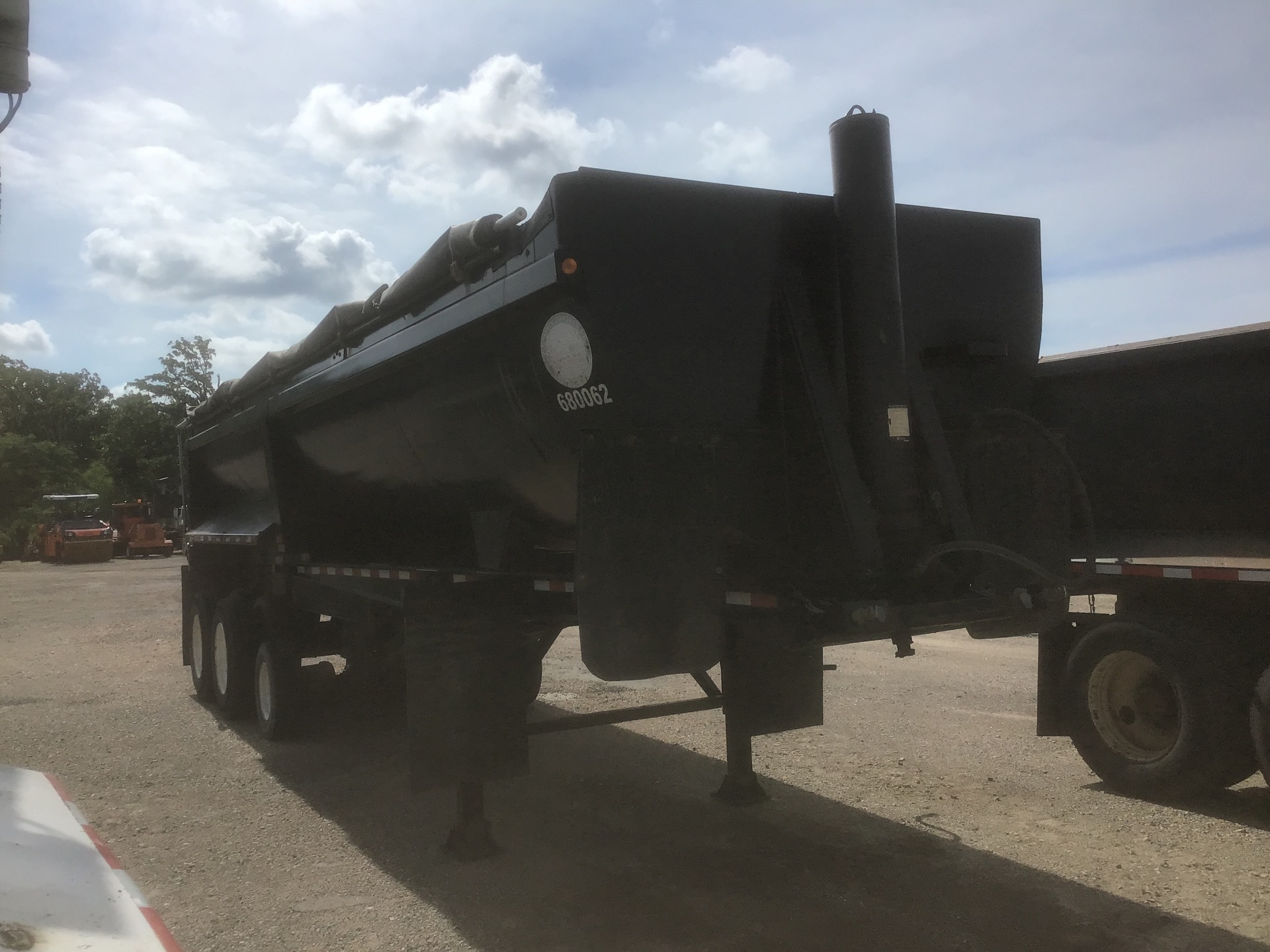 2011 CTS End Dump Tri/A End Dump Trailer