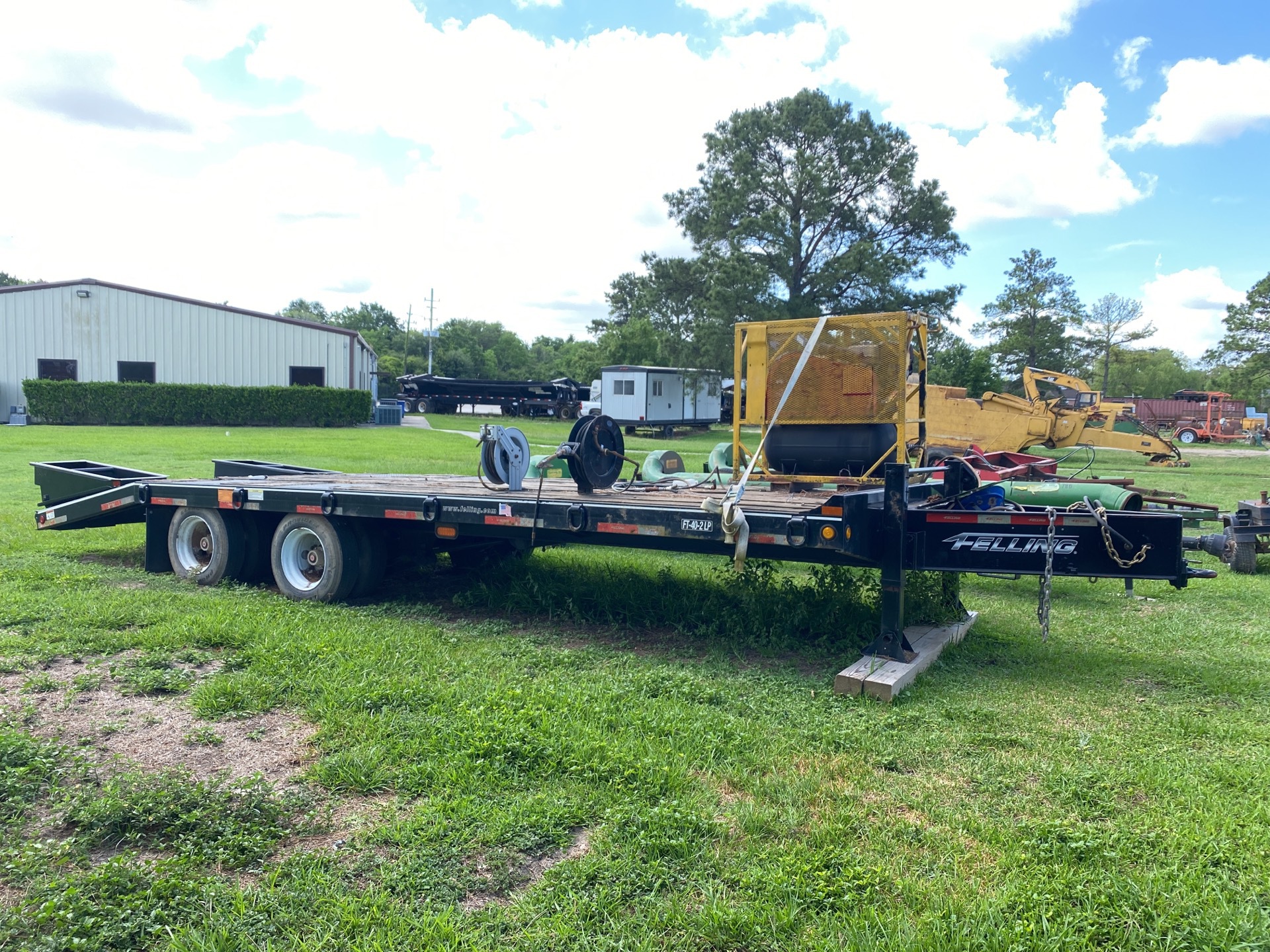 2018 Felling FT40-2LP 25 ft T/A Trailer Equipment Trailer