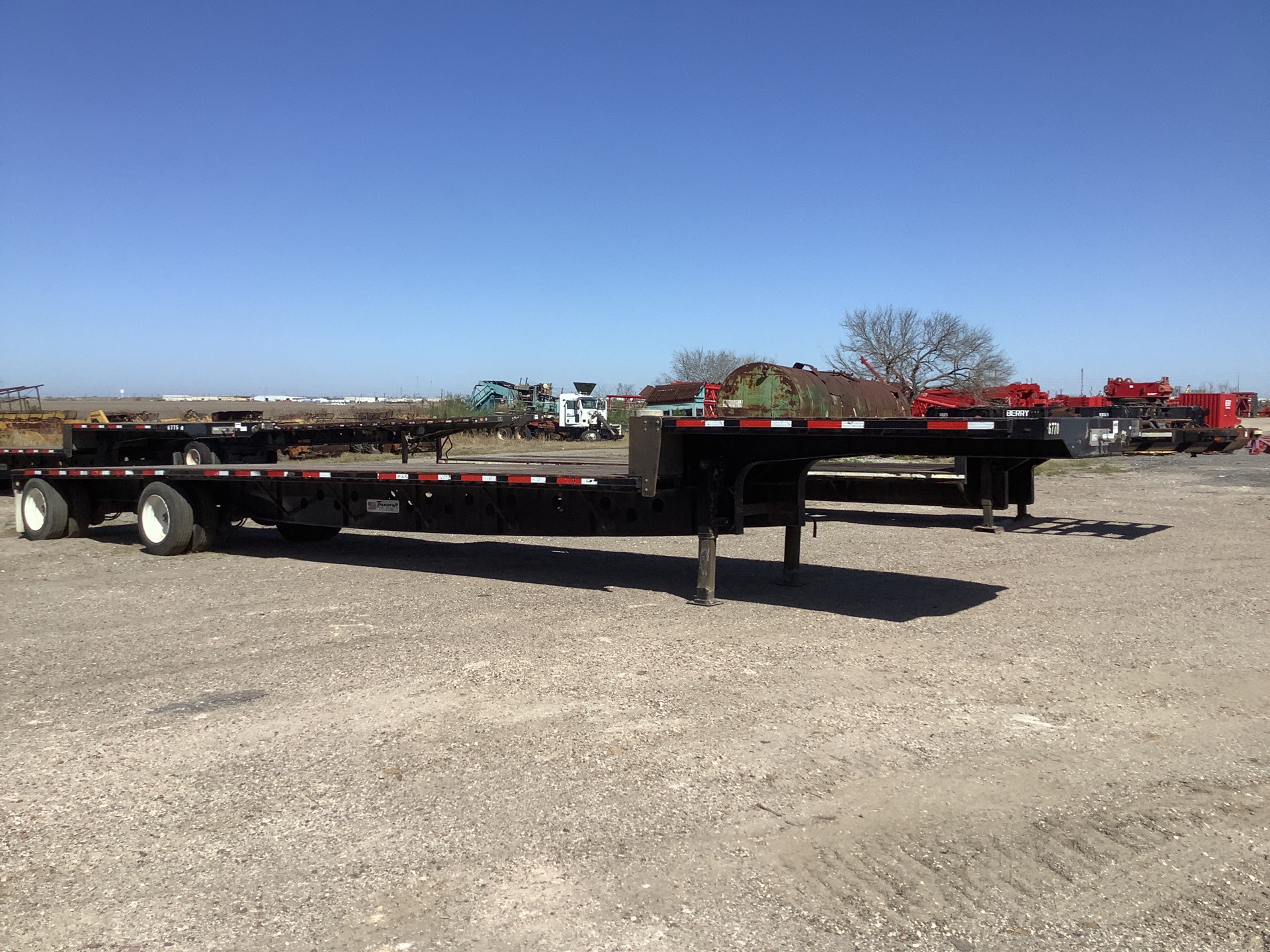 2013 Transcraft Step Deck Trailer
