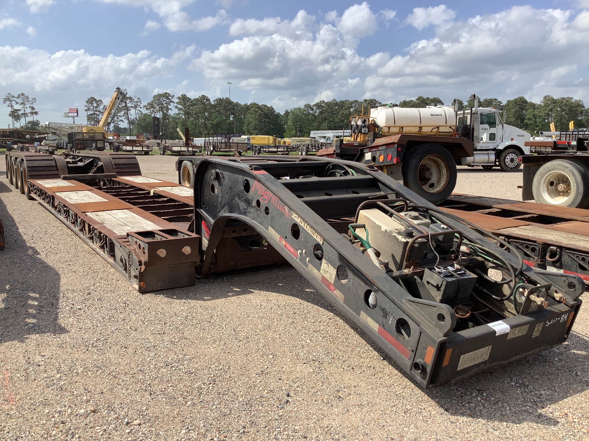 2012 Fontaine 45 ft Tri/A Removable Gooseneck Lowboy Trailer