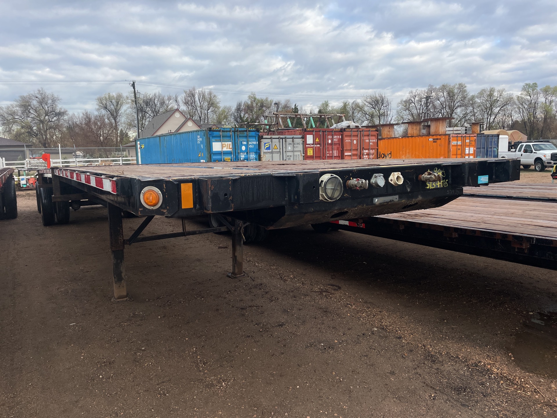 2013 Fontaine HCVSF12WSA 80000 lb 48 ft T/A 48 Ft Flatbed Trailer
