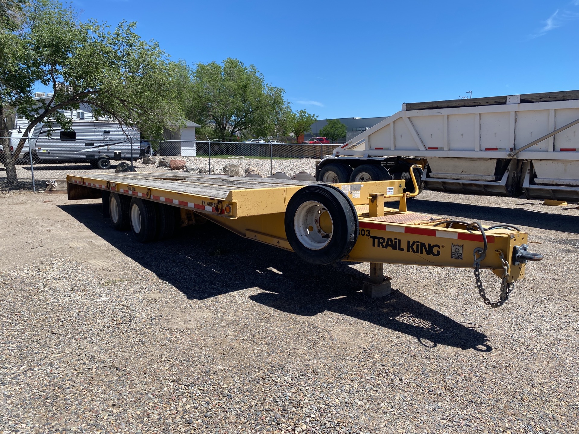 2007 Trail King  28 ft Tilt Deck Trailer
