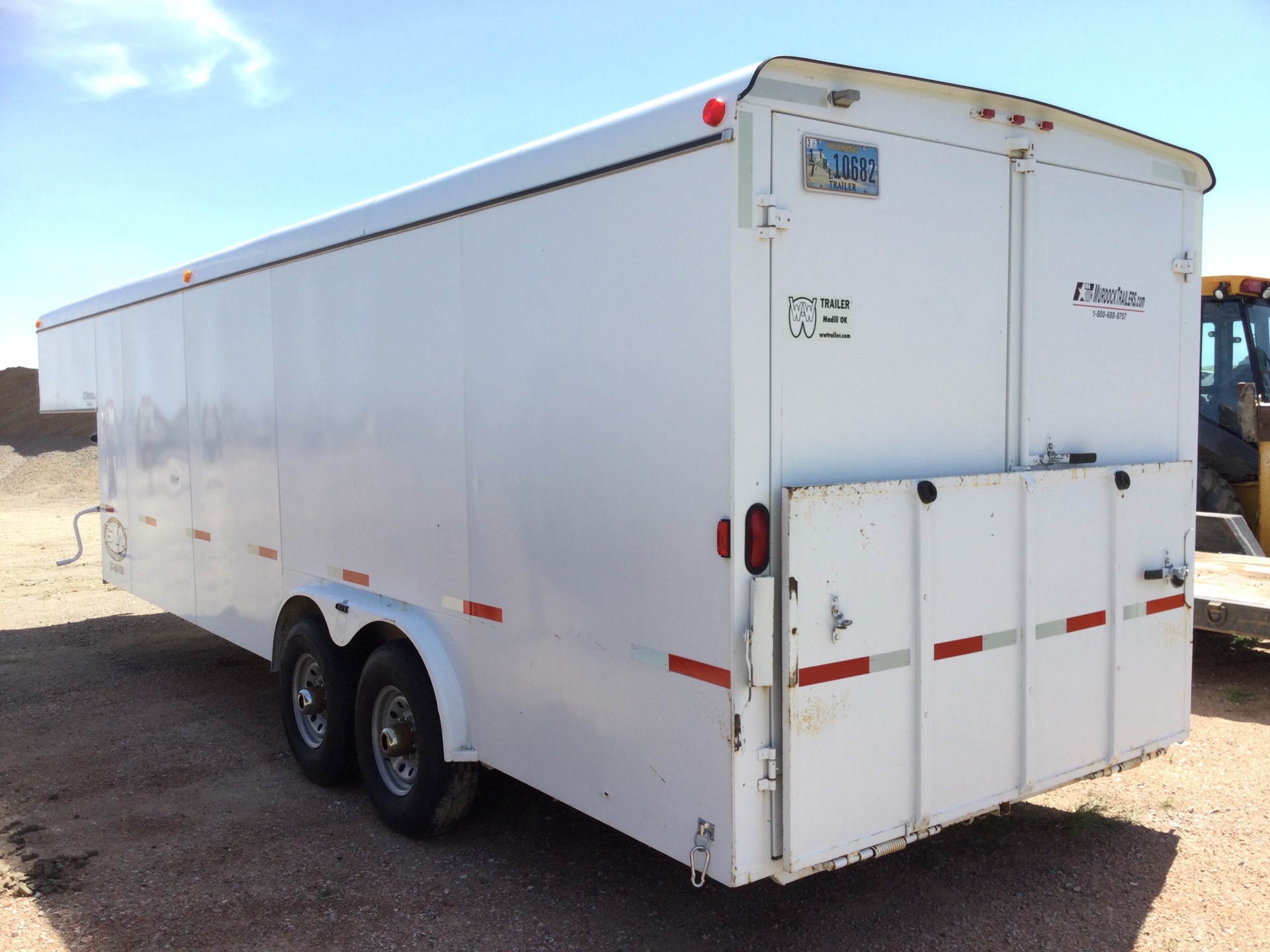2015 WW Trailer Manufacturing 32 ft T/A Gooseneck Enclosed Trailer