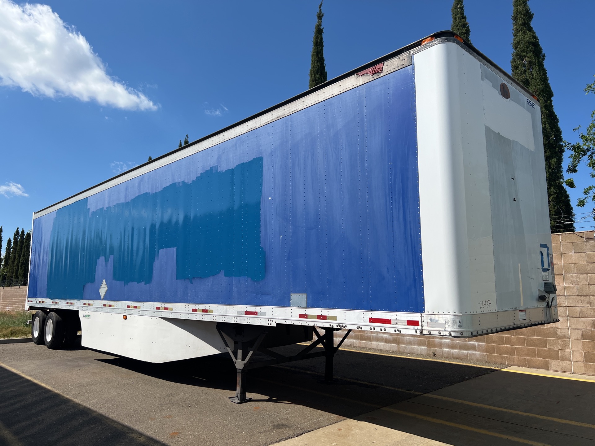 2001 Great Dane Van Trailer