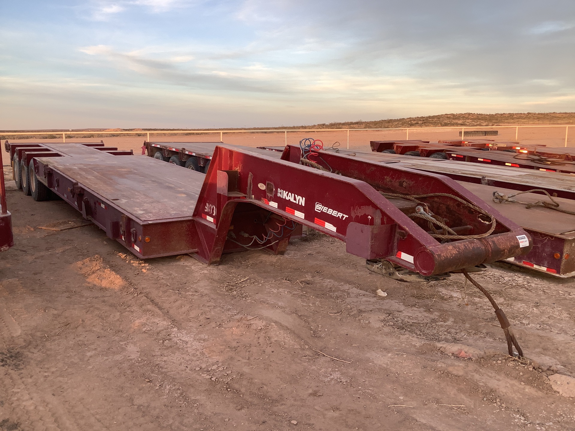 2010 Kalyn/Siebert LBO-3-53T Tri/A Oilfield Flatbed Trailer