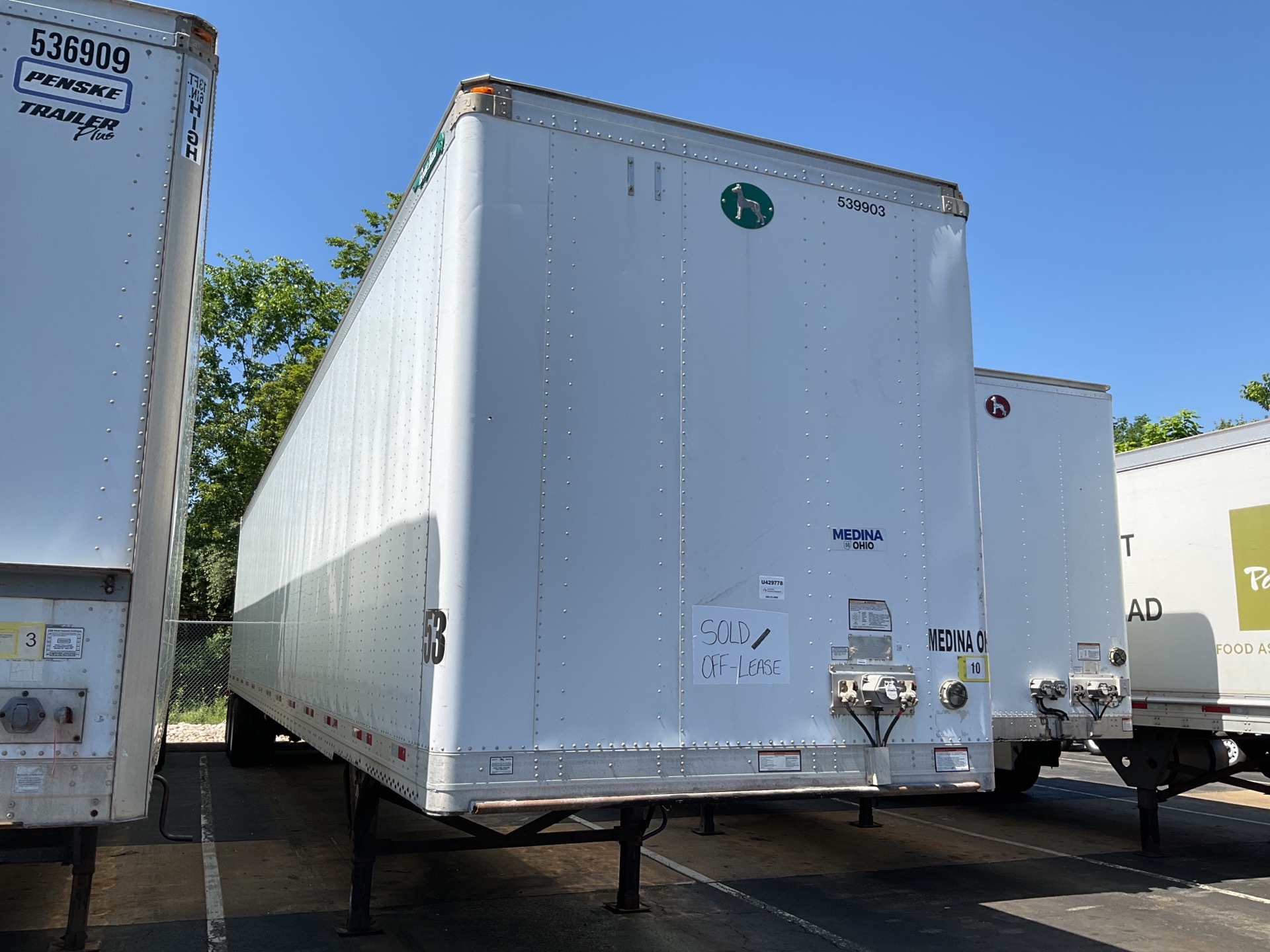 2011 Great Dane P01-1313-21053 53 ft x 96 in T/A Van Trailer