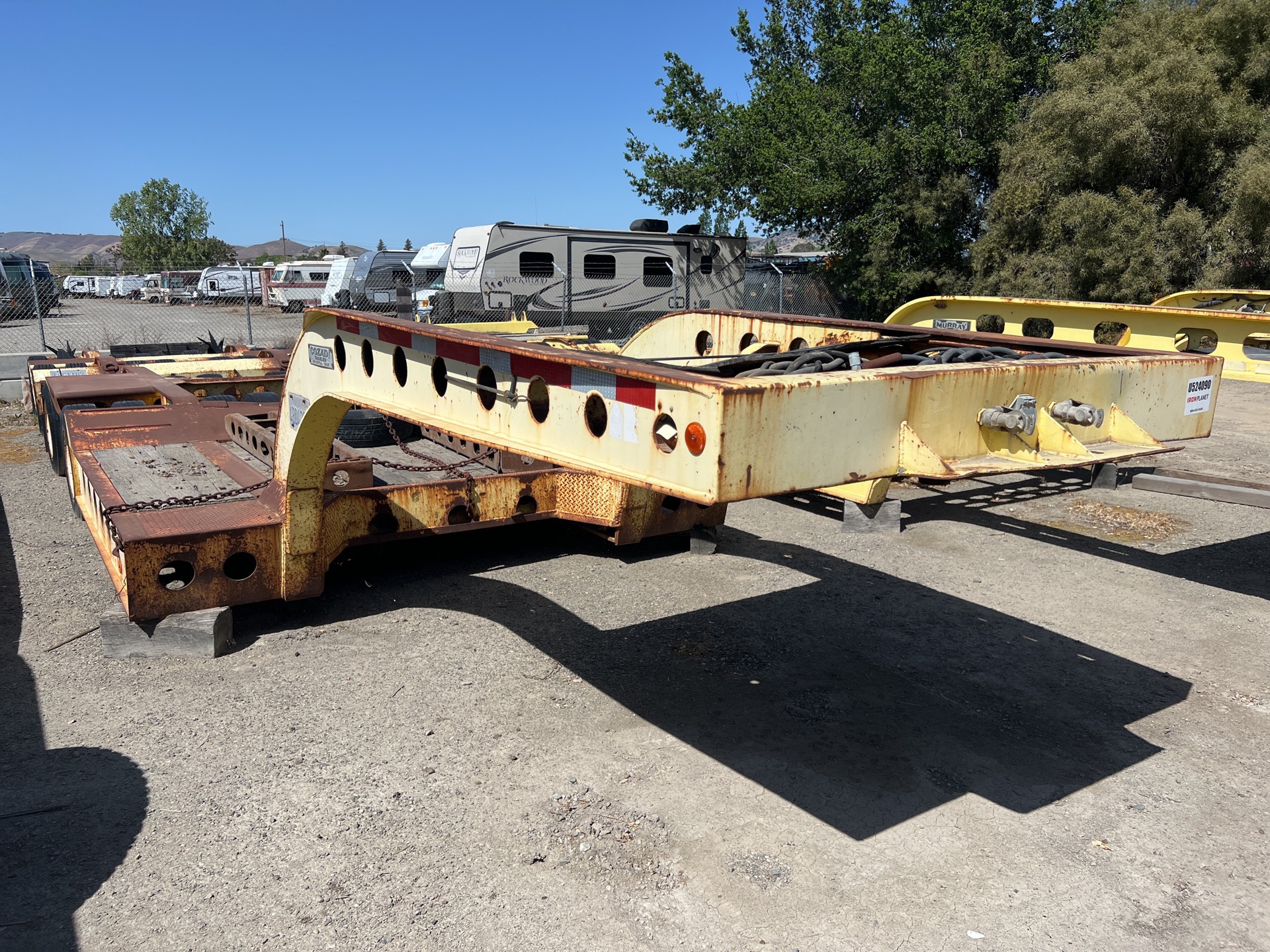 1987 Cozad 16 Wheel Scraper Jeep & Basket Combo Lowboy Trailer