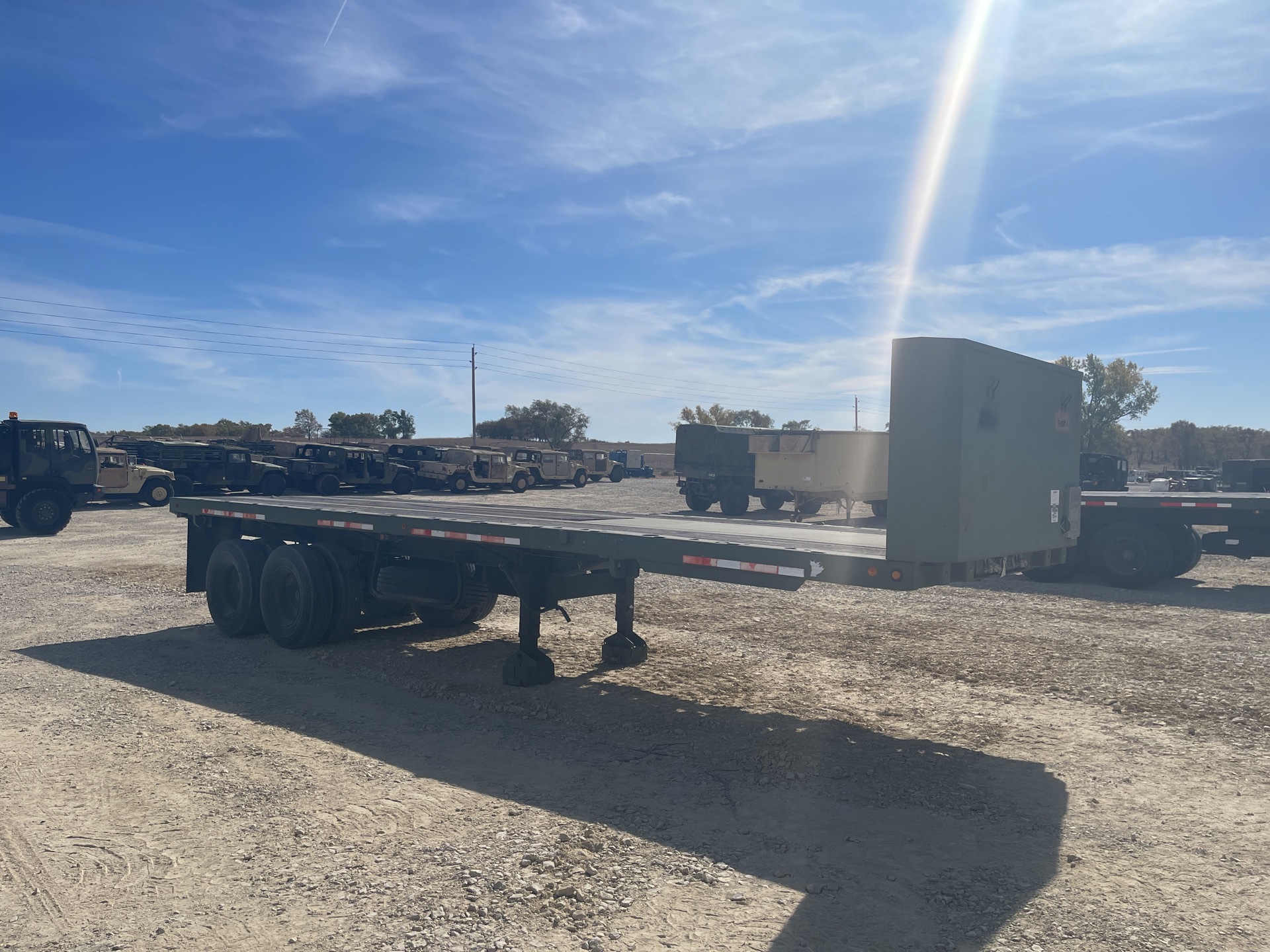 1993 Dynaweld M871A2R Flatbed Trailer