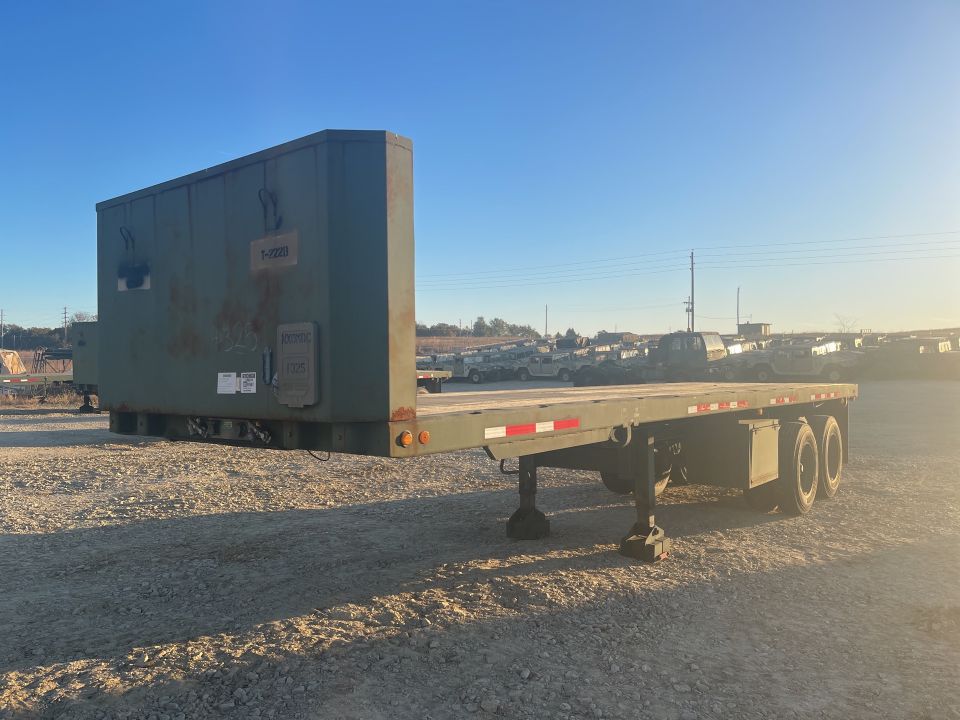 1992 Dynaweld M871A2R Flatbed Trailer