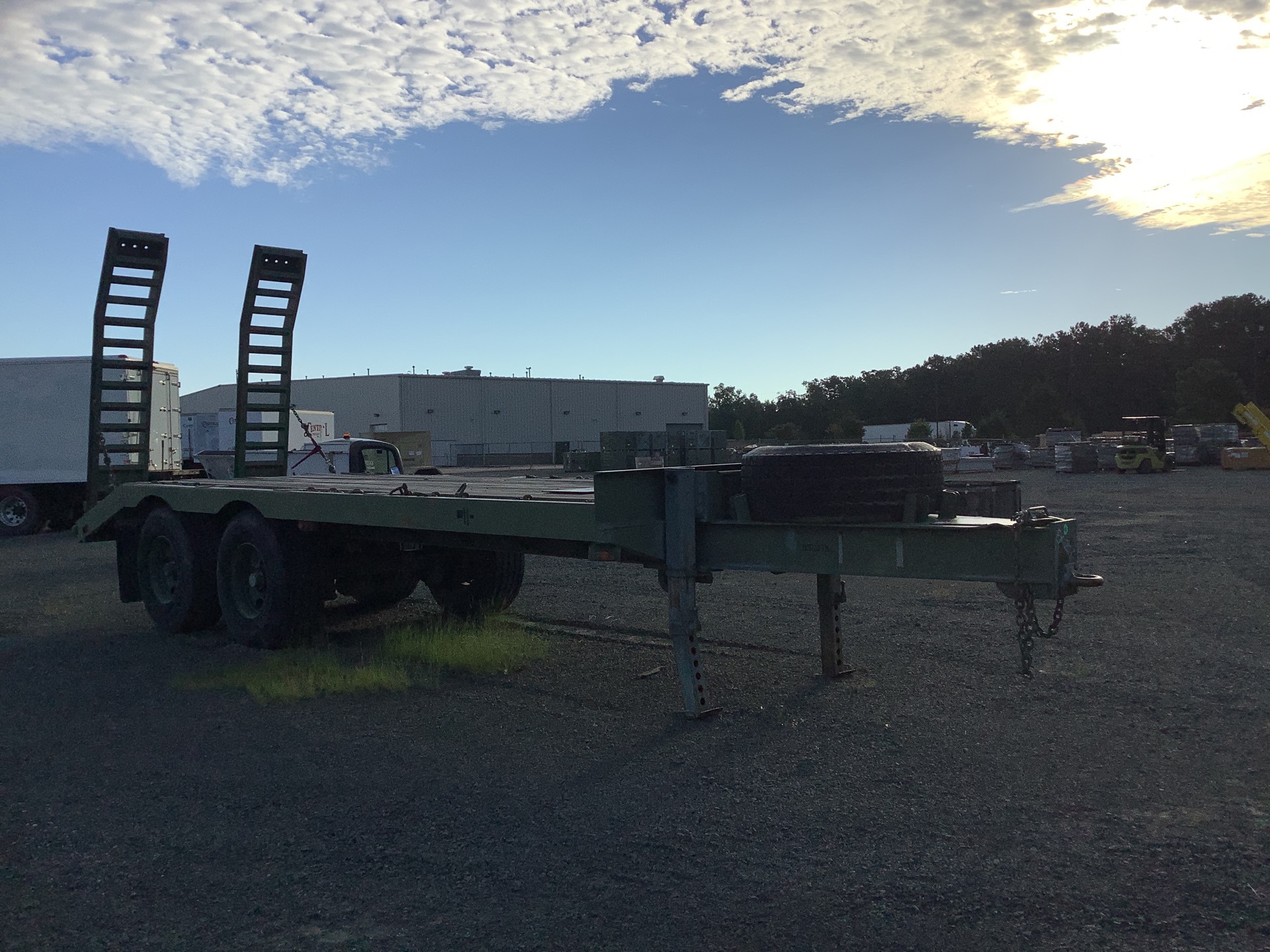 2011 Globe GTTU202-30-20 T/A Equipment Trailer