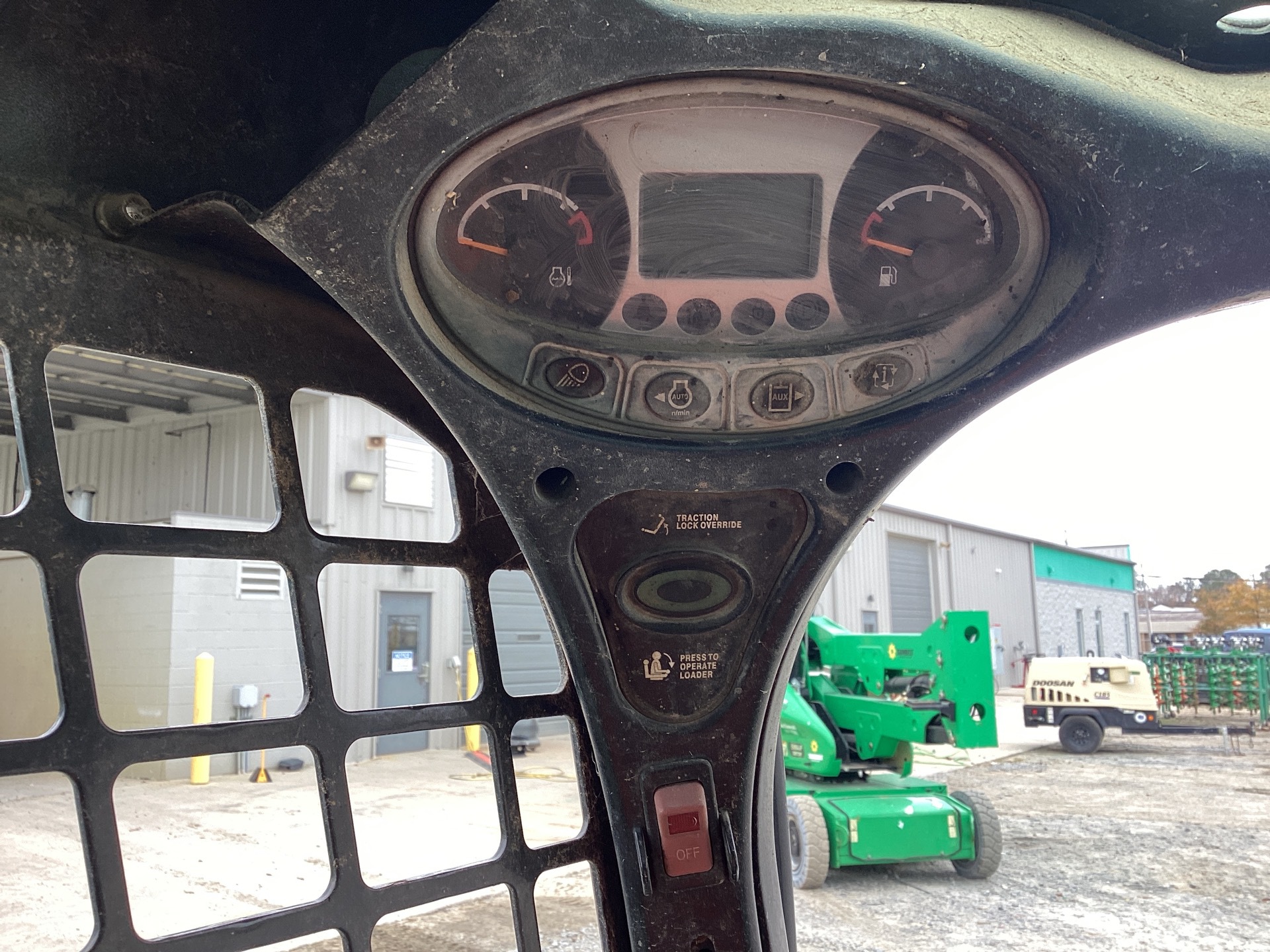 Photo - 16