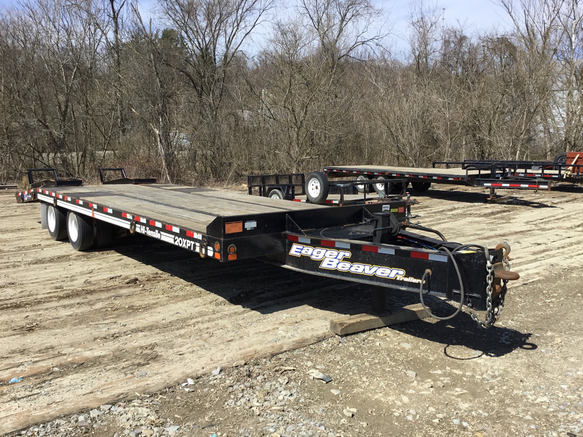 2018 Eager Beaver 33 ft T/A Equipment Trailer