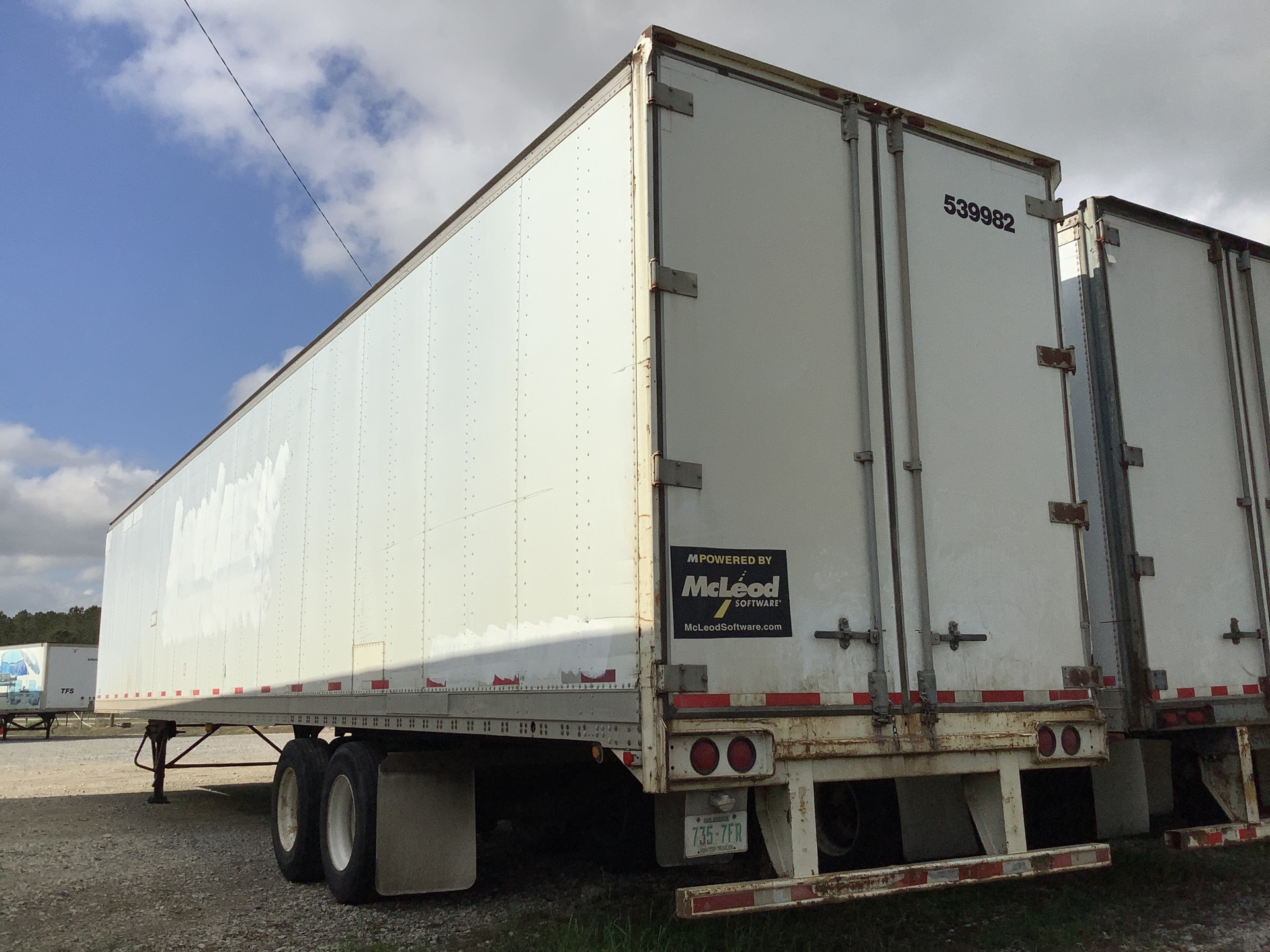 2000 Stoughton 53 ft T/A 53 Ft Van Trailer