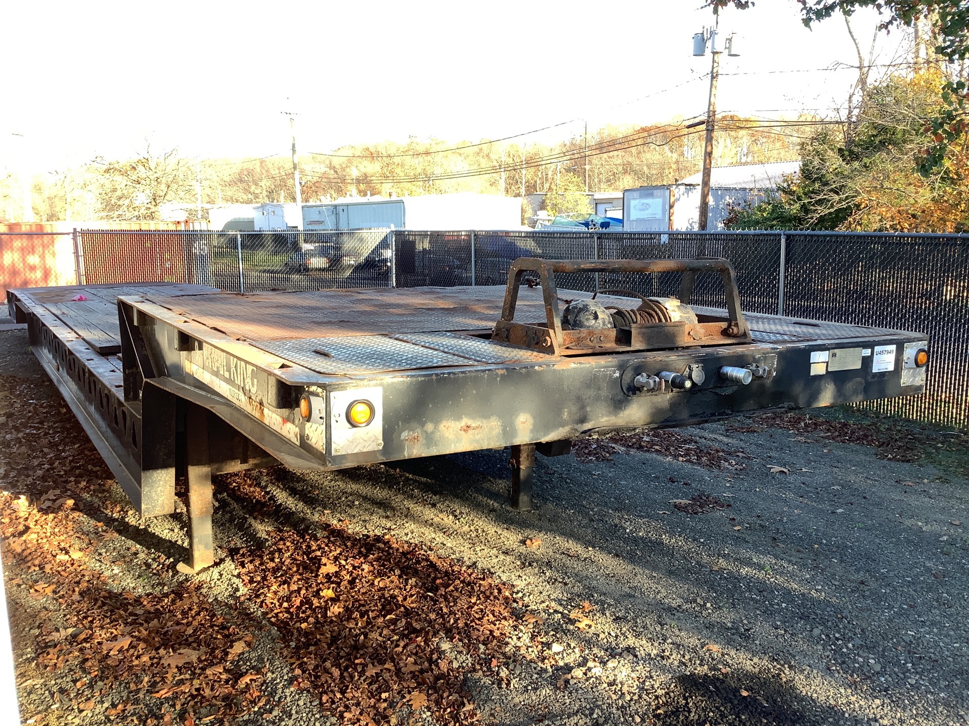2004 Trail King TK70HT 50000 lb 48 ft T/A Hydraulic Tail Trailer