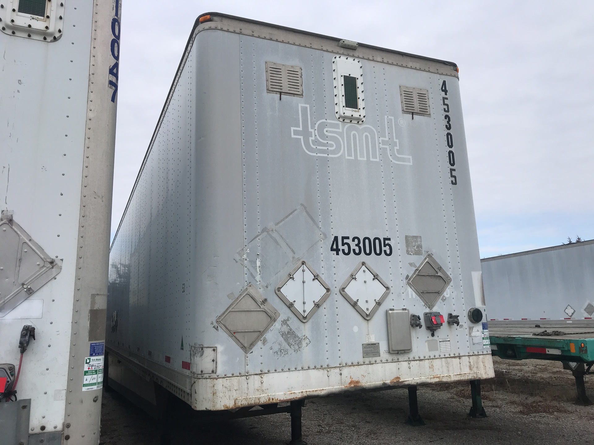 2000 Hyundai 53 ft T/A Van Trailer