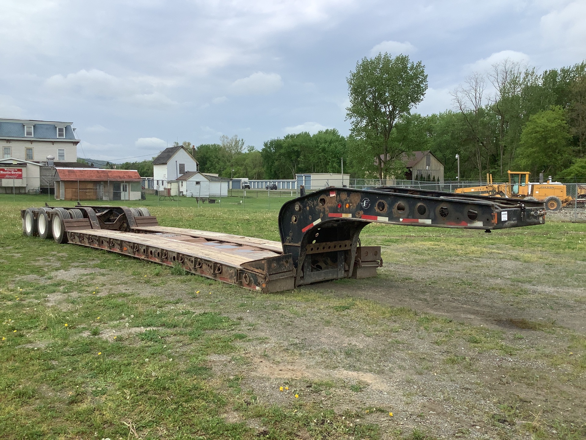 2007 Fontaine TL55FLD Tri/A Removable Gooseneck Lowboy Trailer