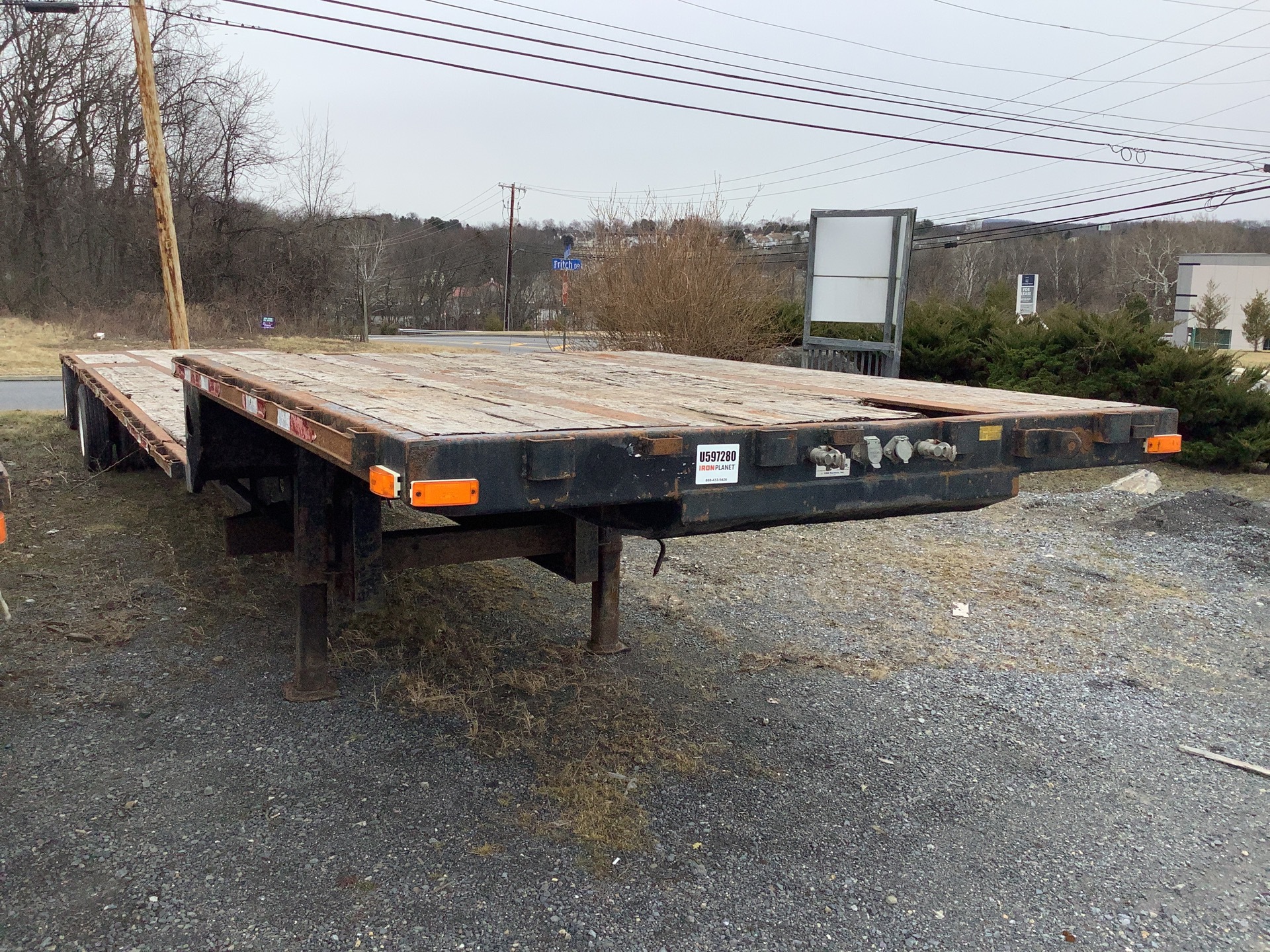 2010 Transcraft DTL-3000 Step Deck Trailer