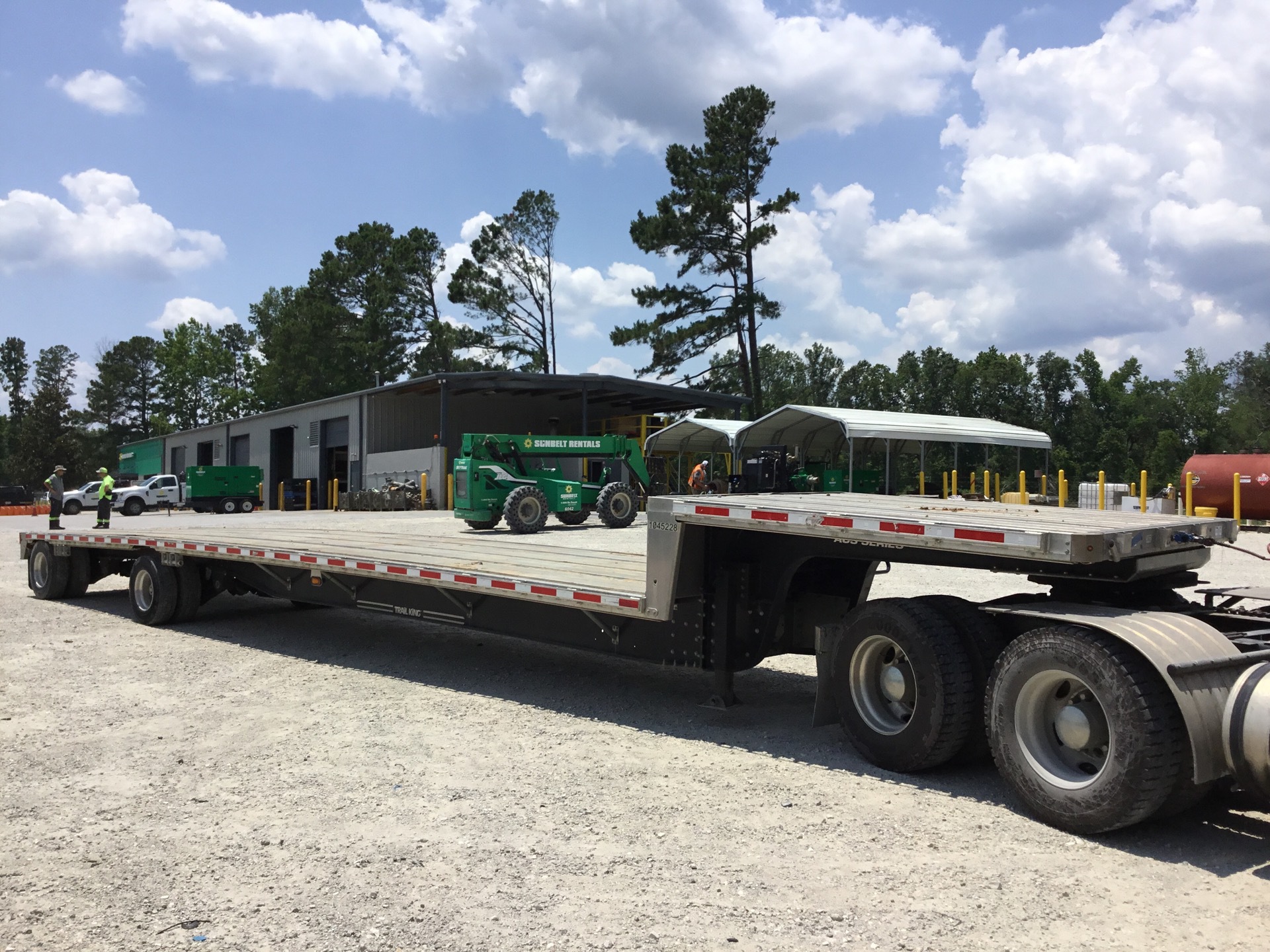 2017 Trail King TK80ACS-34 48 ft T/A Single Drop Step Deck Trailer