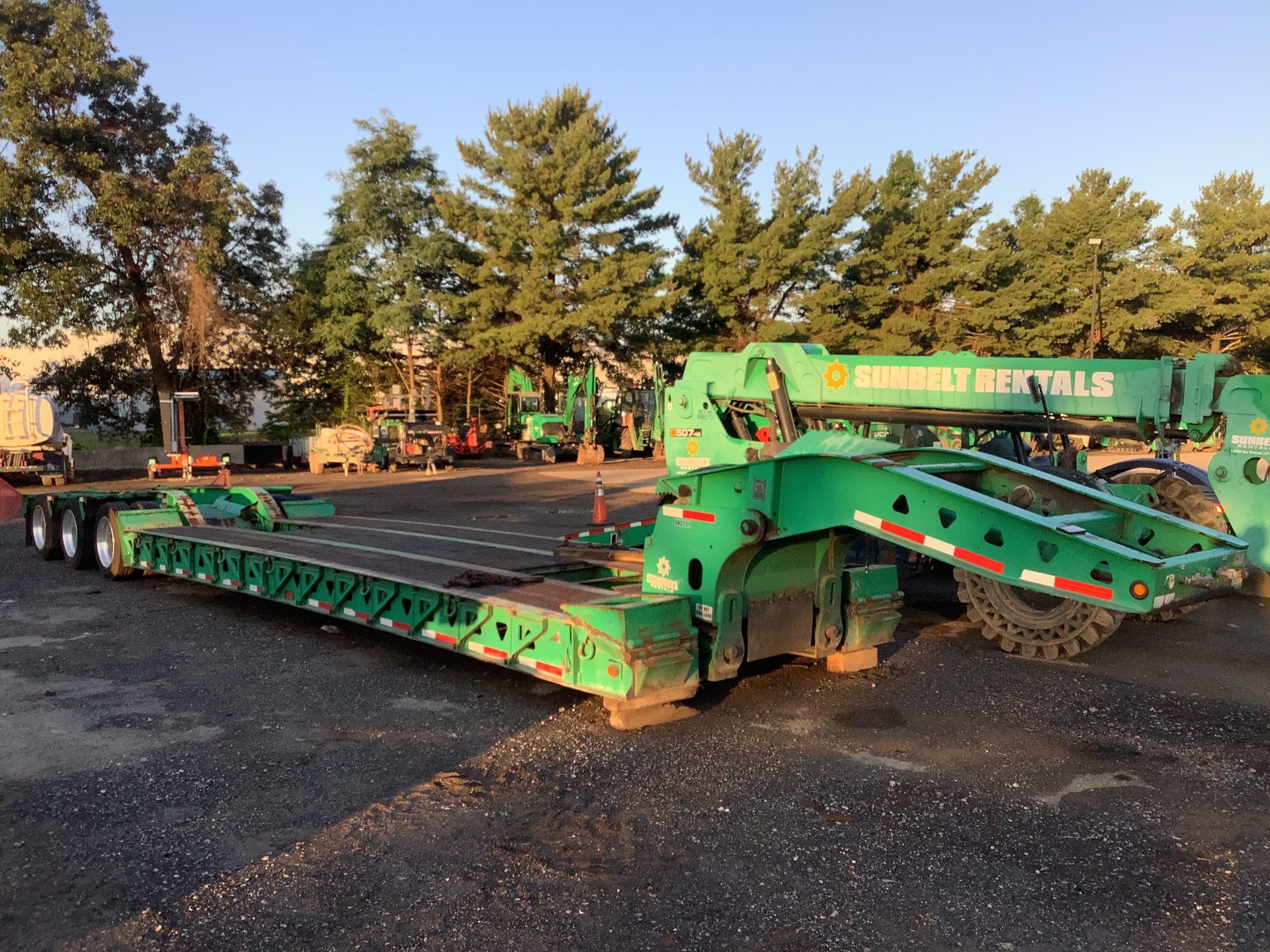 2013 Trail King TK102HDG 26 ft Tri/A Lowboy Trailer