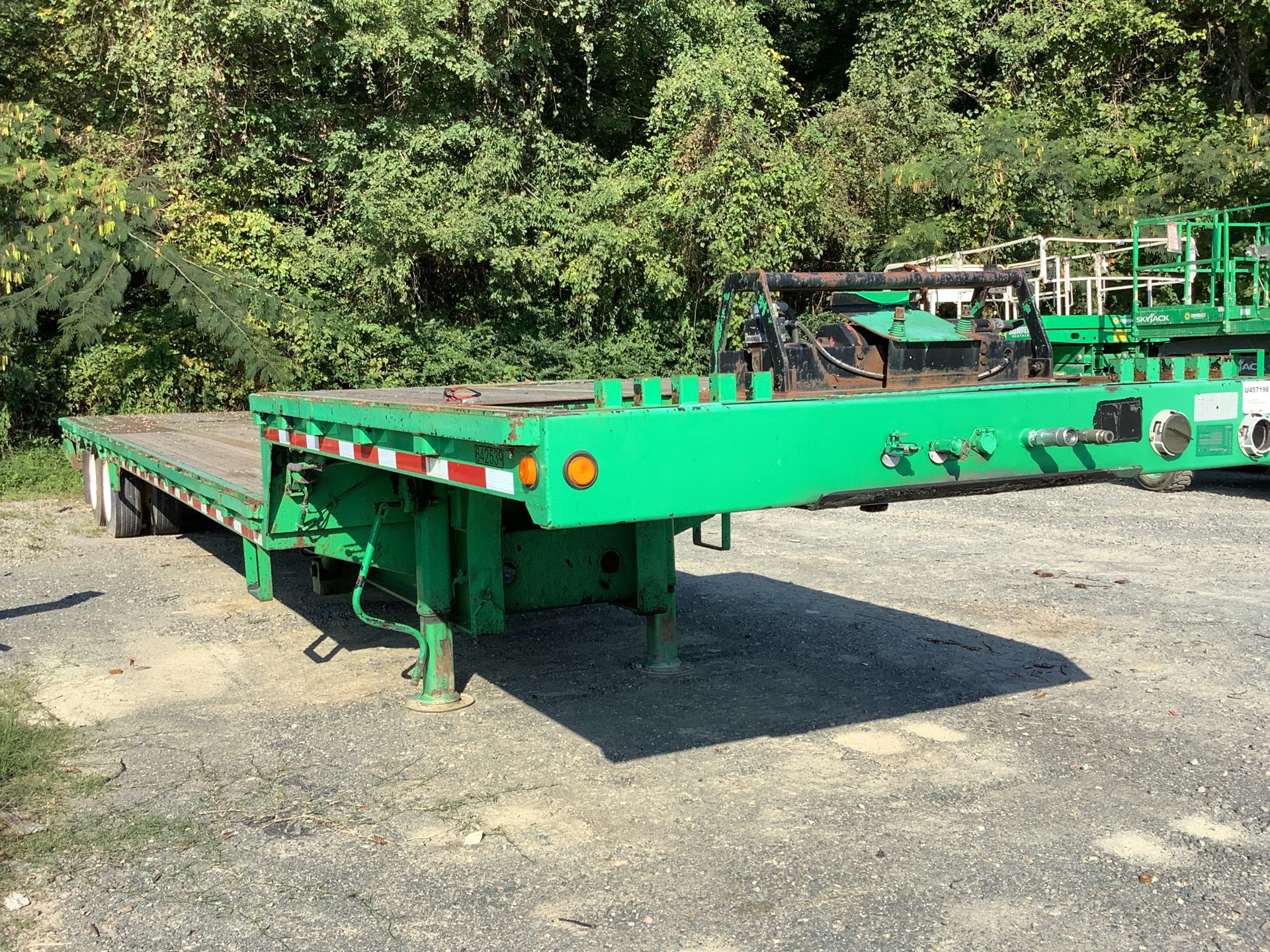 2013 Ledwell LW48HTHT2 48 ft T/A Hydraulic Tail Trailer