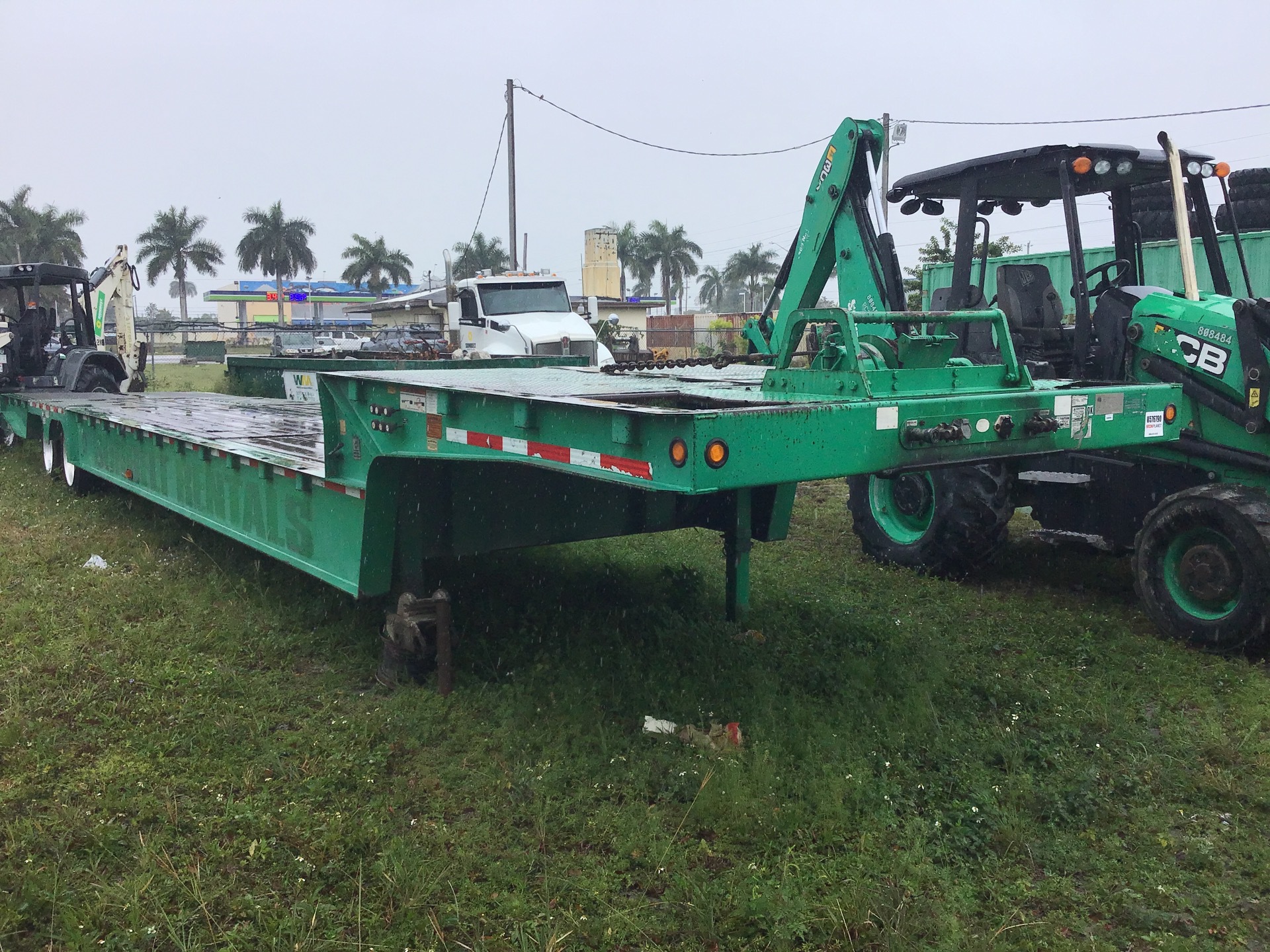 2013 Trail King TK70HT-482 T/A Hydraulic Tail Trailer