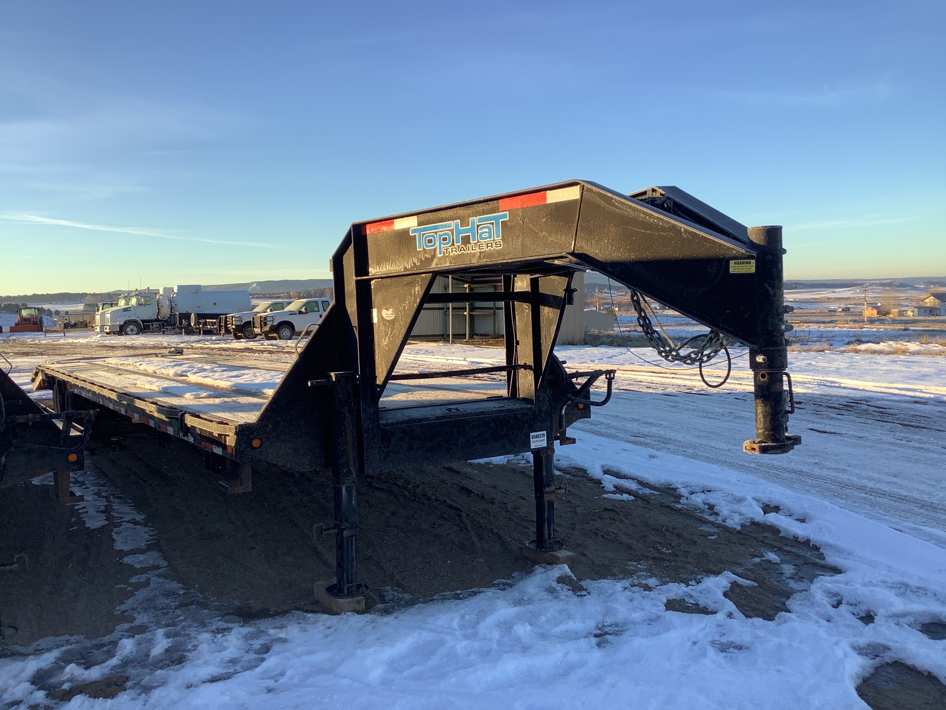 2016 Top Hat Gooseneck Flatbed Trailer
