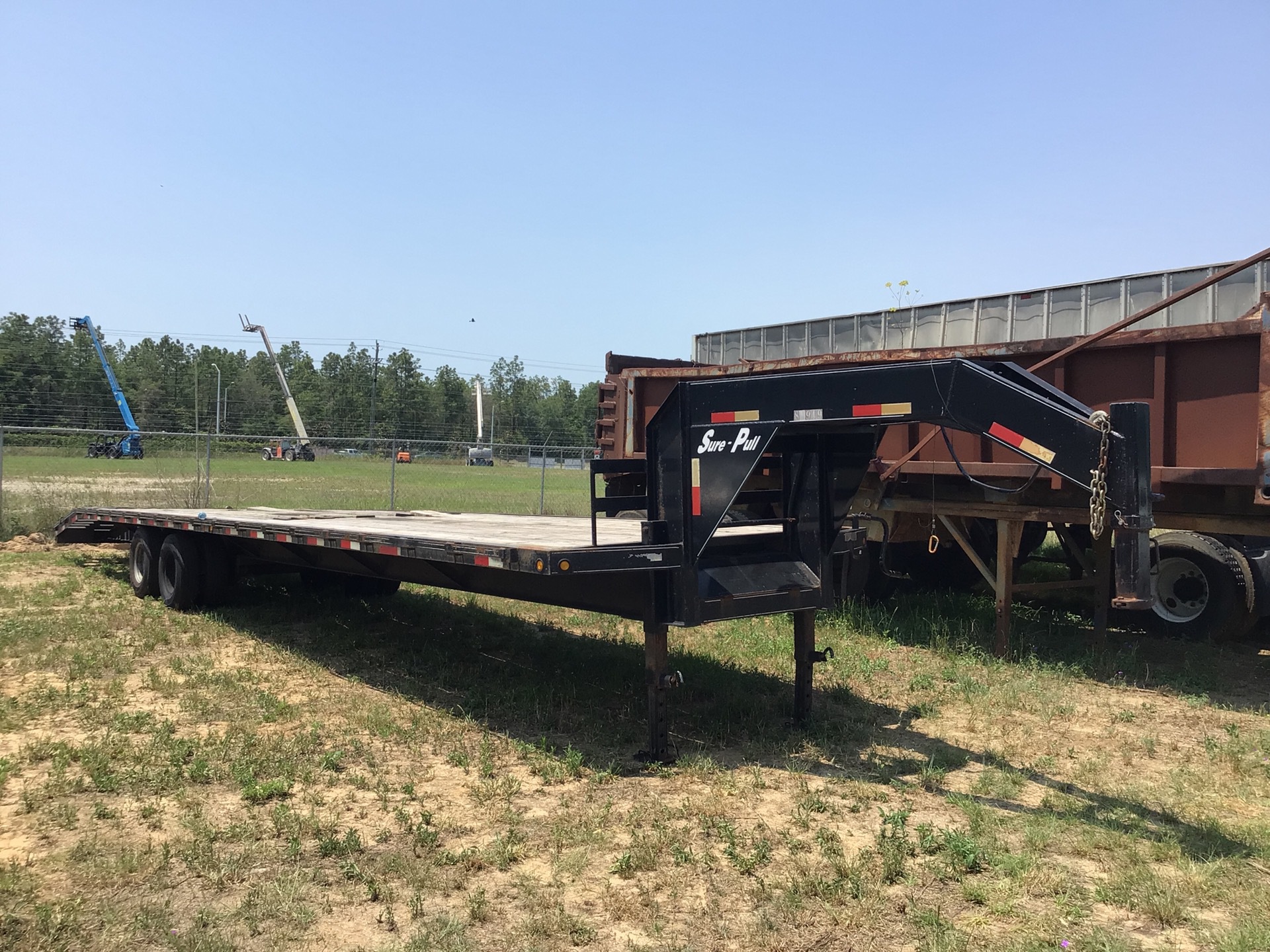 2017 Sure-Pull 35 ft T/A Gooseneck Equipment Trailer